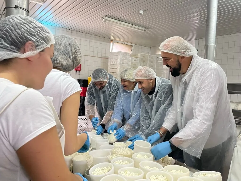 Preparing the cheese