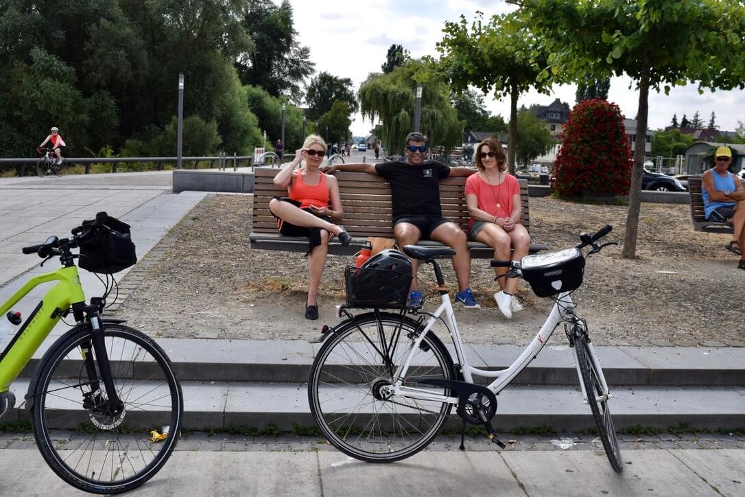 Waiting for the Ingelheim ferry