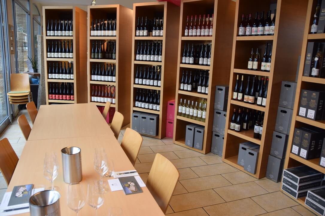 domane-wachau-shop-tasting.jpeg