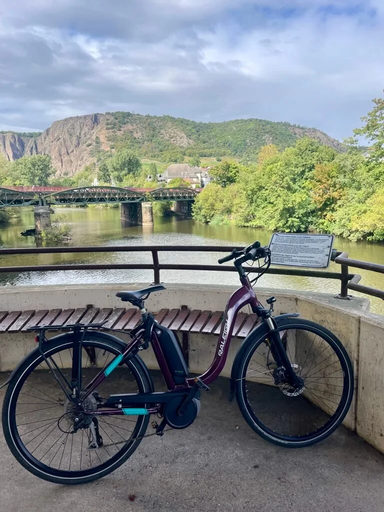 nahe-valley-cycling.jpeg