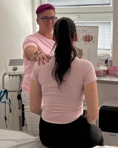 Today, the first pelvic floor physiotherapy sessions were held with the first six patients at our Centre. Veronika Součková spent 45-60 minutes with each of them according to their needs and the following lessons and exercises