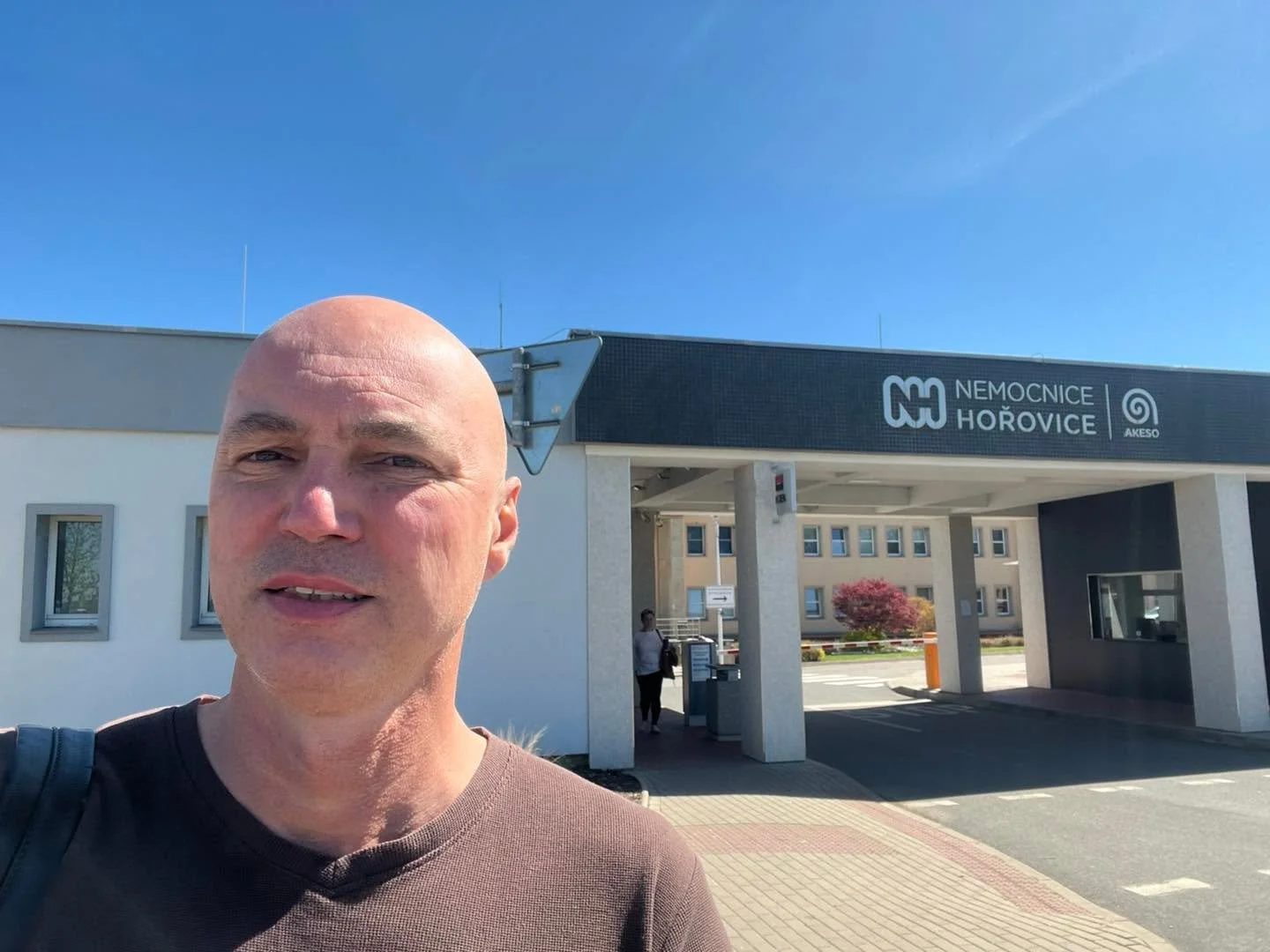 Trong khuôn khổ chương trình hướng dẫn chuyên khoa phụ khoa tiết niệu, chúng tôi đã triển khai thành công các ca phẫu thuật phụ khoa tiết niệu bằng robot tại Bệnh viện Hořovice. Hai bệnh nhân đầu tiên không cần phải di chuyển đến vùng khác.