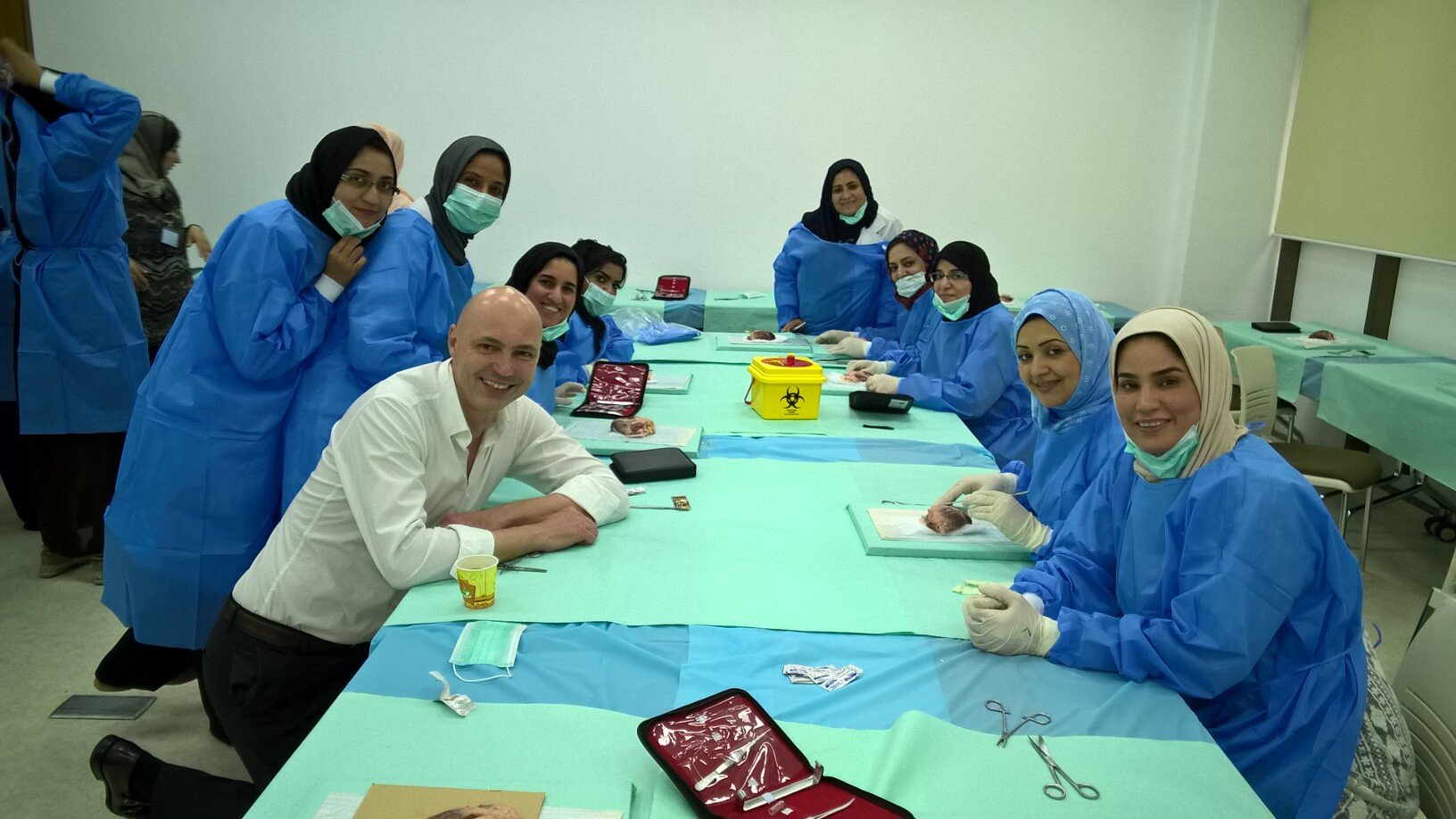 2016 - PEERS workshop in Bahrain; medicine has no borders