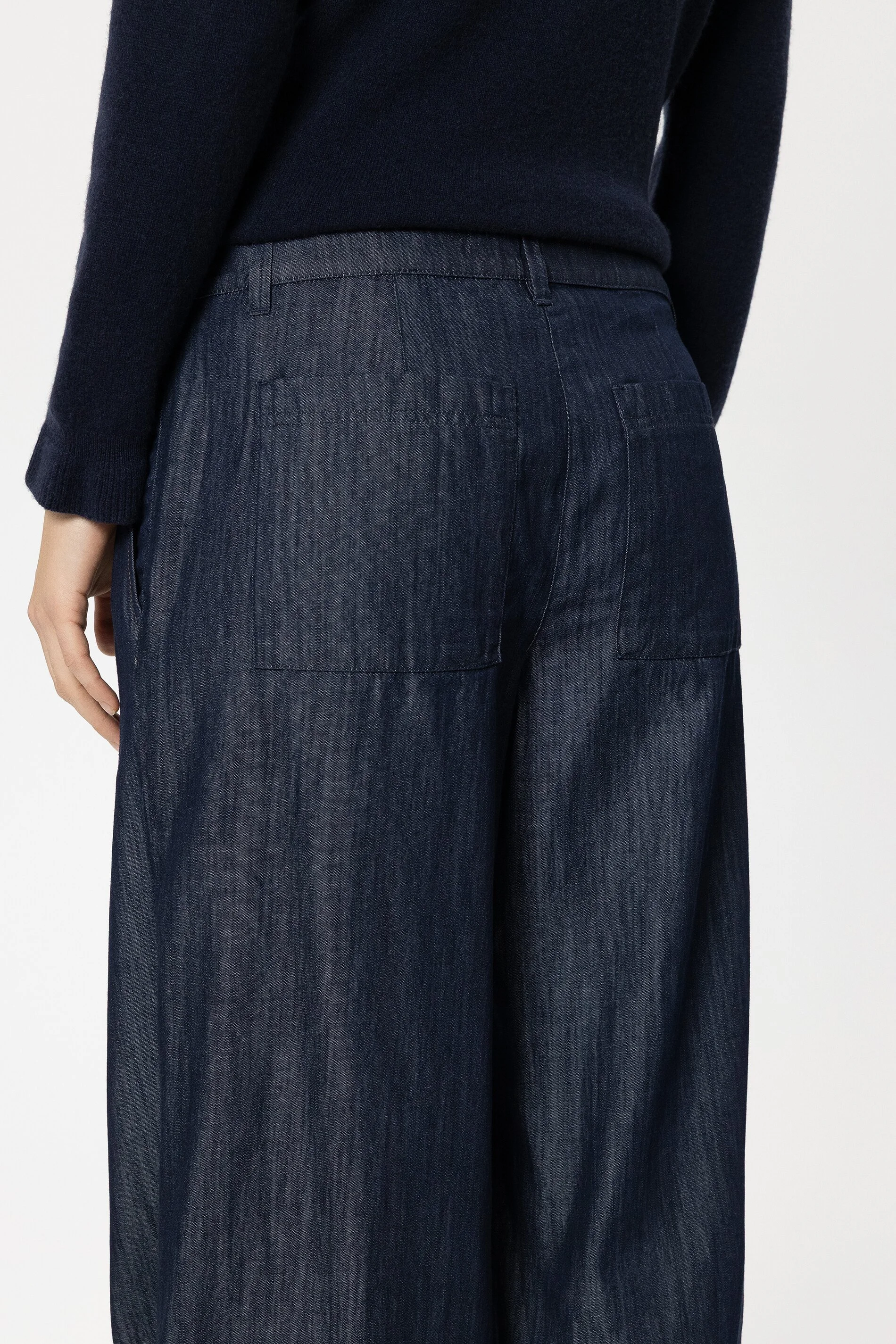 Luisa-Cerano_FS-2026-(VKP-1)_252_6388144176-0252 (4).jpg