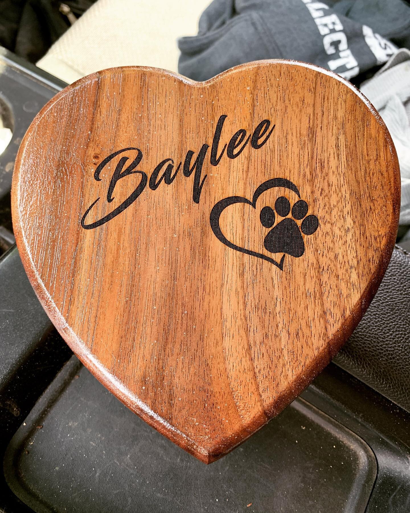 Keepsake heart box for dog that passed away. #woodworking