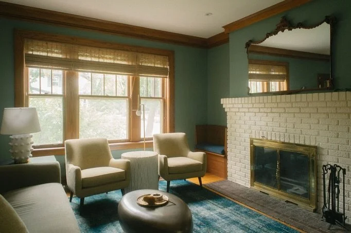 Phone memories circa 2020 dropping old project photos  in front of me&hellip; the power of paint, lighting and furniture 👌🏻. 

Currently working with this client on a kitchen refresh... because sometimes the bones are so good you don&rsquo;t have t