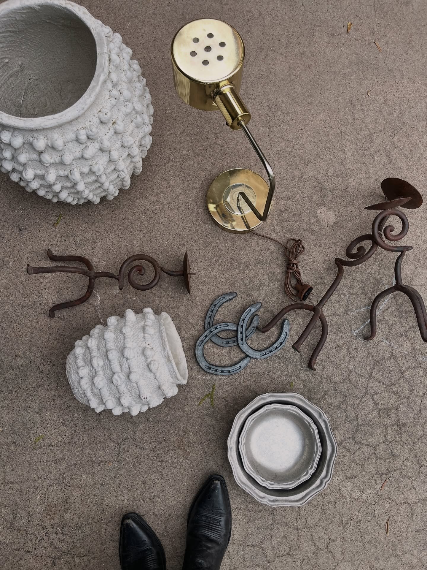 A small sampling of treasures I&rsquo;ll be bringing to the pop up Saturday the 11th&hellip; DM me for address. 

Voted the best vintage market by me (and probably others 👌🏻) and yes there will be Tchotch tees!!!

Are you coming?!?