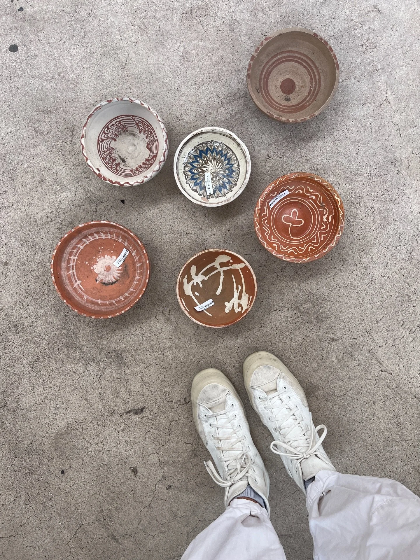 Remember when we used to post photos of our shoes with a cute rug or flooring and that was sufficient? Seems like everything coming across my feed these days is a perfectly styled photoshoot&hellip; nothing wrong with that but I miss the days a post 