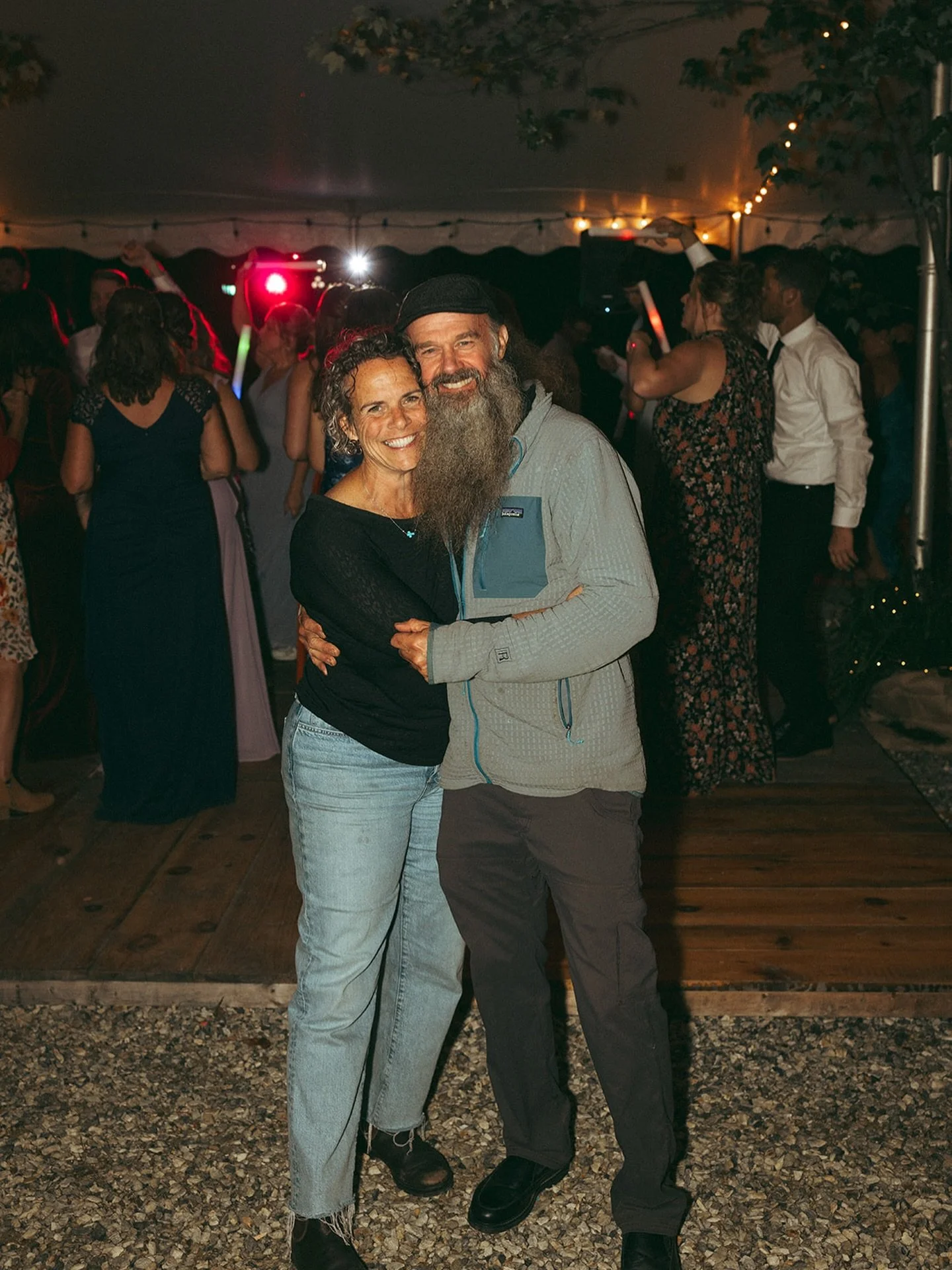 HAPPY NEW YEAR FROM HEARTROCK! 🎉✨🙌🏼

Praising God for an amazing year of weddings, love, growth, and joy!
Blessings to you all.
#heartrockva #weddings #holidays #thesmiths