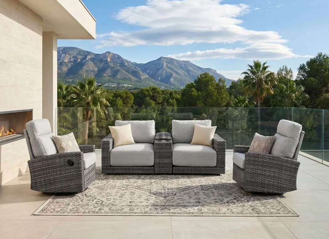 Malibu II Console Loveseat+ 2 recliners.jpg