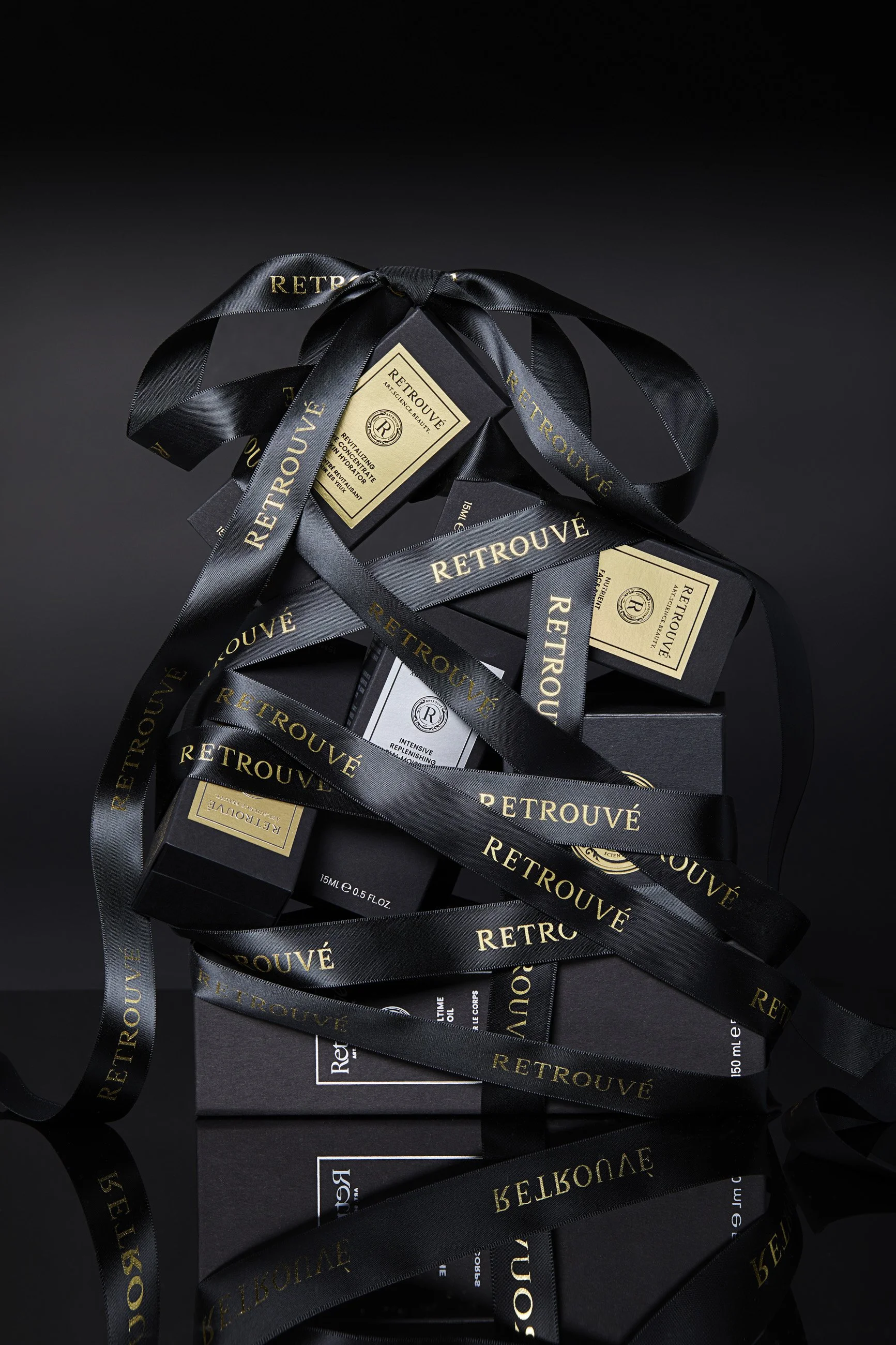 Box Holiday Editorial With Ribbon_2.jpg