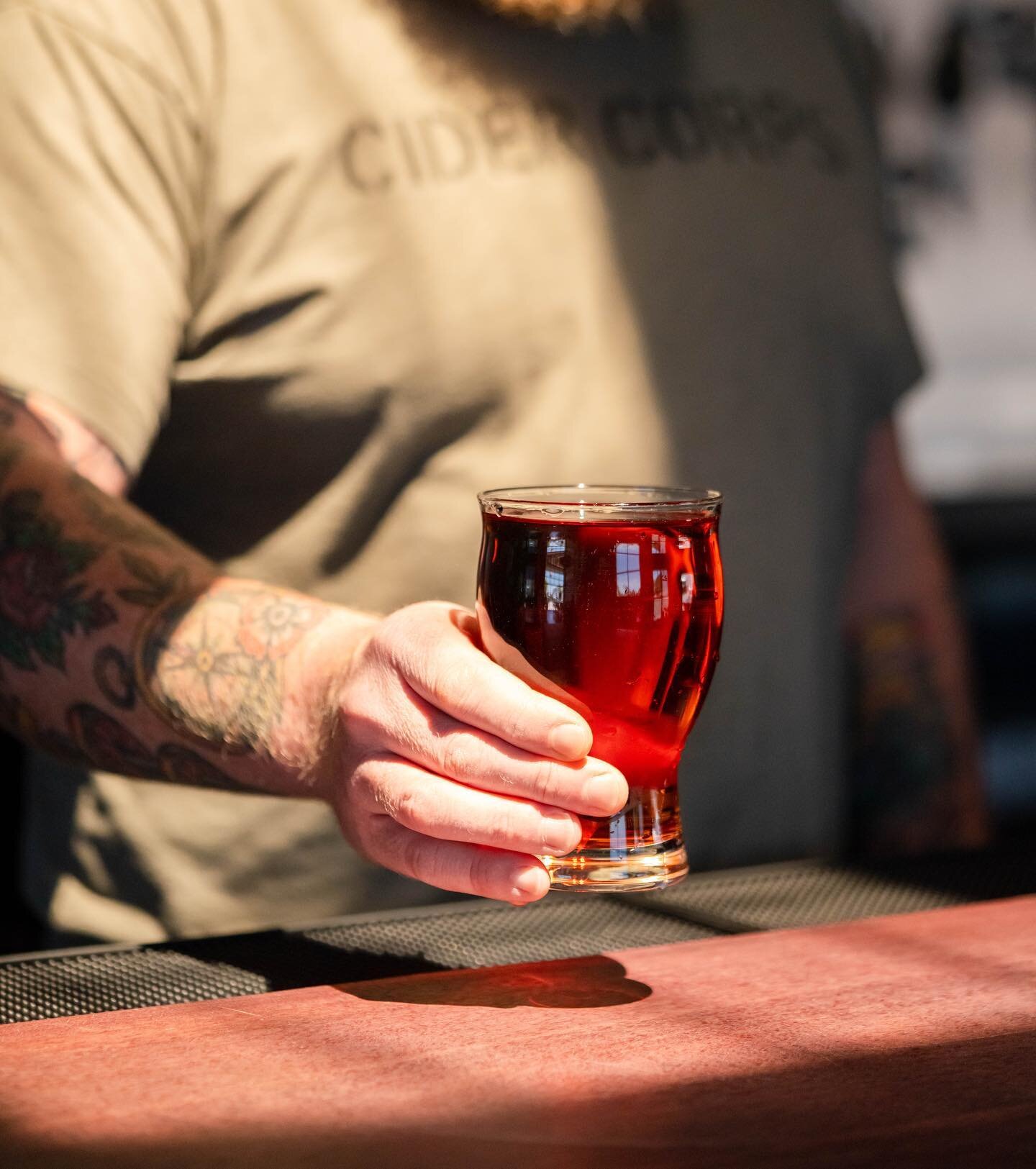 Sundays are for Sangin Sangrias.

We just tapped our newest and best batch of Sangin Sangria yet. This cider is not only a refreshing sangria inspired blend of berry and citrus, but also purposefully named it to allow us an opportunity to continue sh