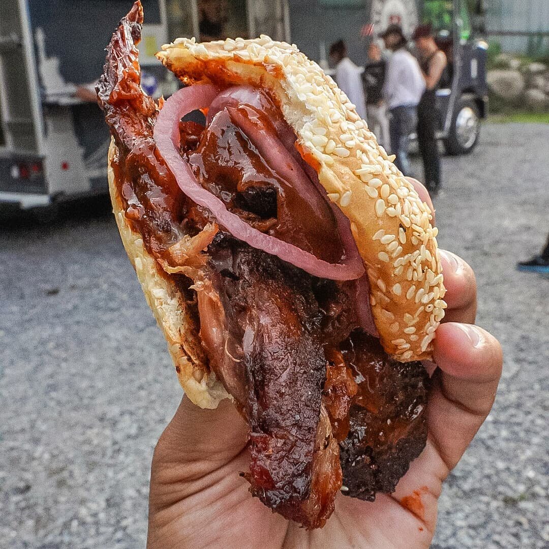 The messier the better.

Come get your Jerk Rib Sandwiches for lunch at Park Avenue btwn 55th-56 Street today!

Then we headed to Ditmars Blvd between 31st-32nd Street at 4p. Once we're on Astoria, you can find us on @seamless!

Reminder: we're at @k