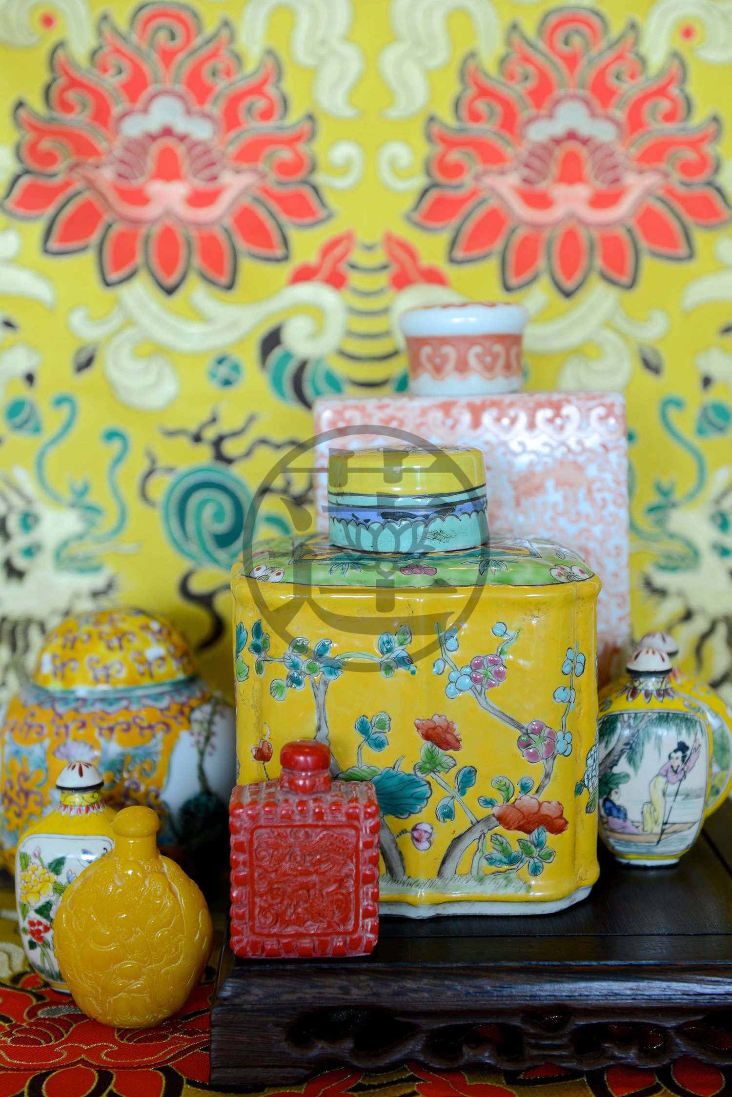 HK-0071-Yellow Canisters-web-CR.jpg