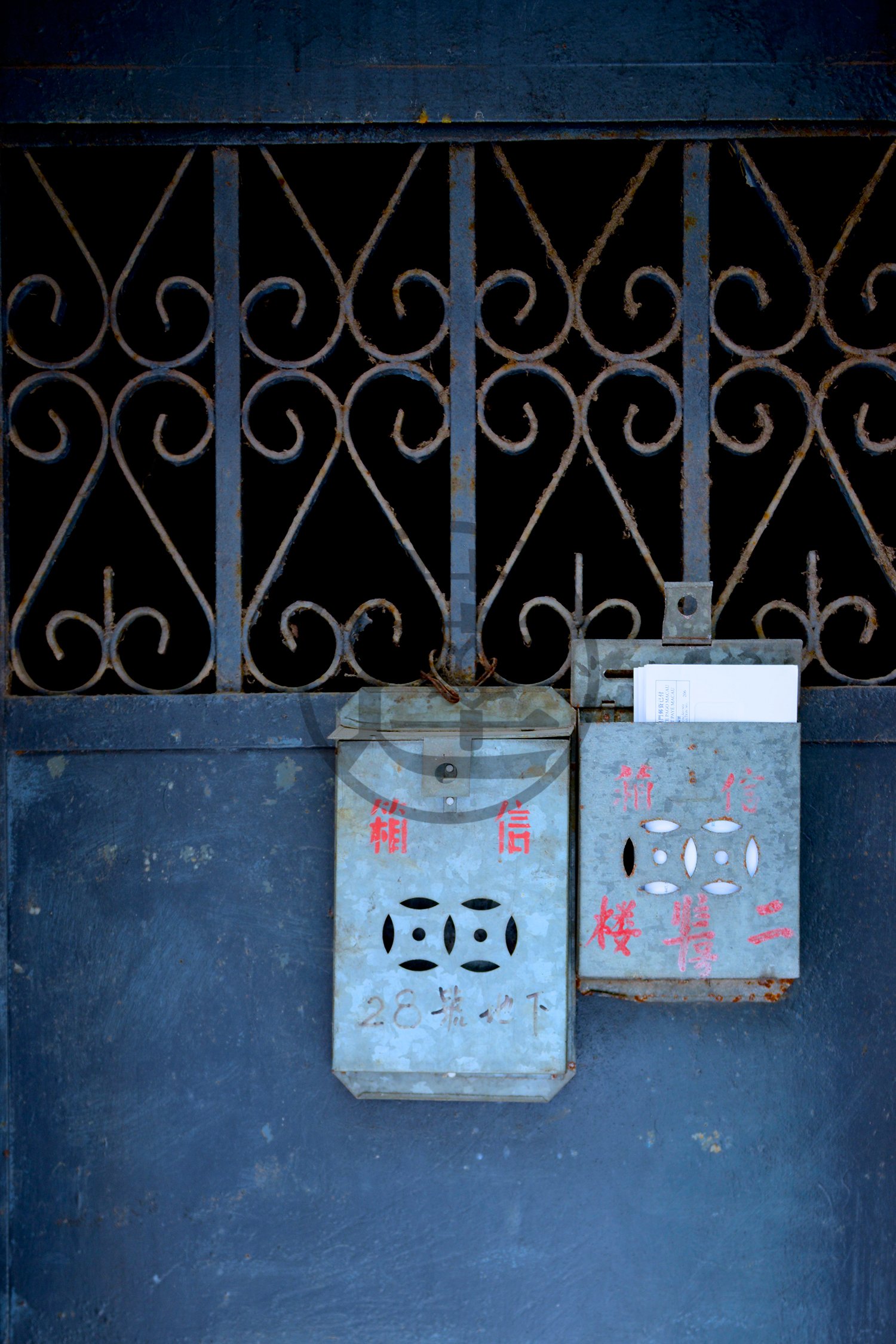 HK-0142-Navy Letterboxes-web-CR.jpg