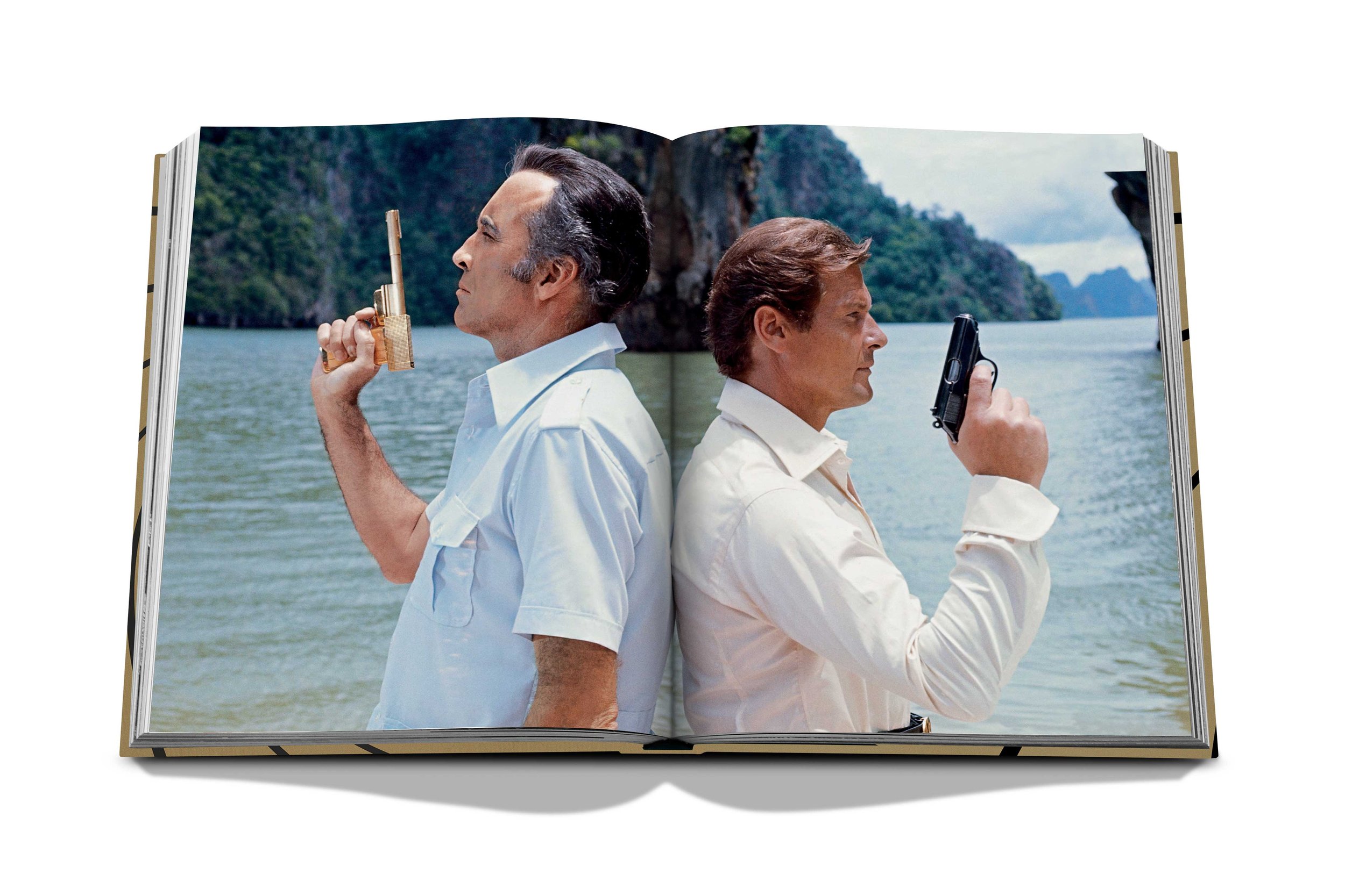 assouline-james-bond-destinations-14.jpg