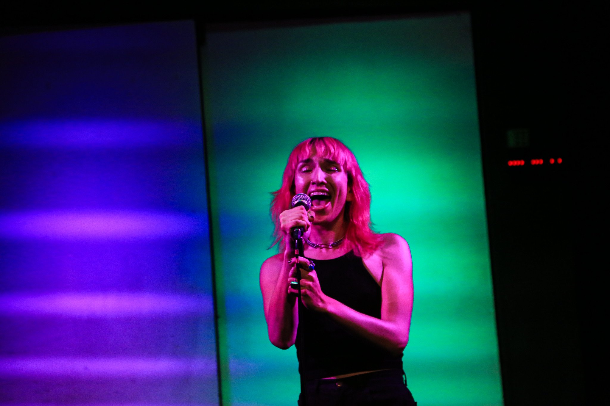 cupids wrench val singing.jpg