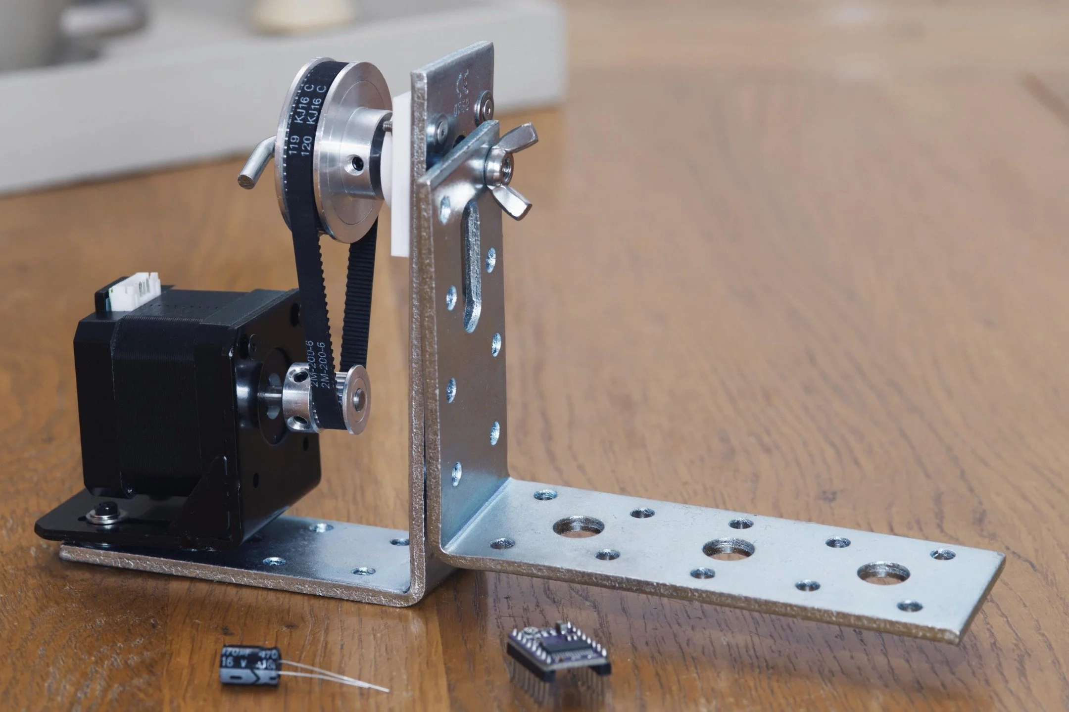 MacGyvering a new camera tool using a couple of shelf brackets
