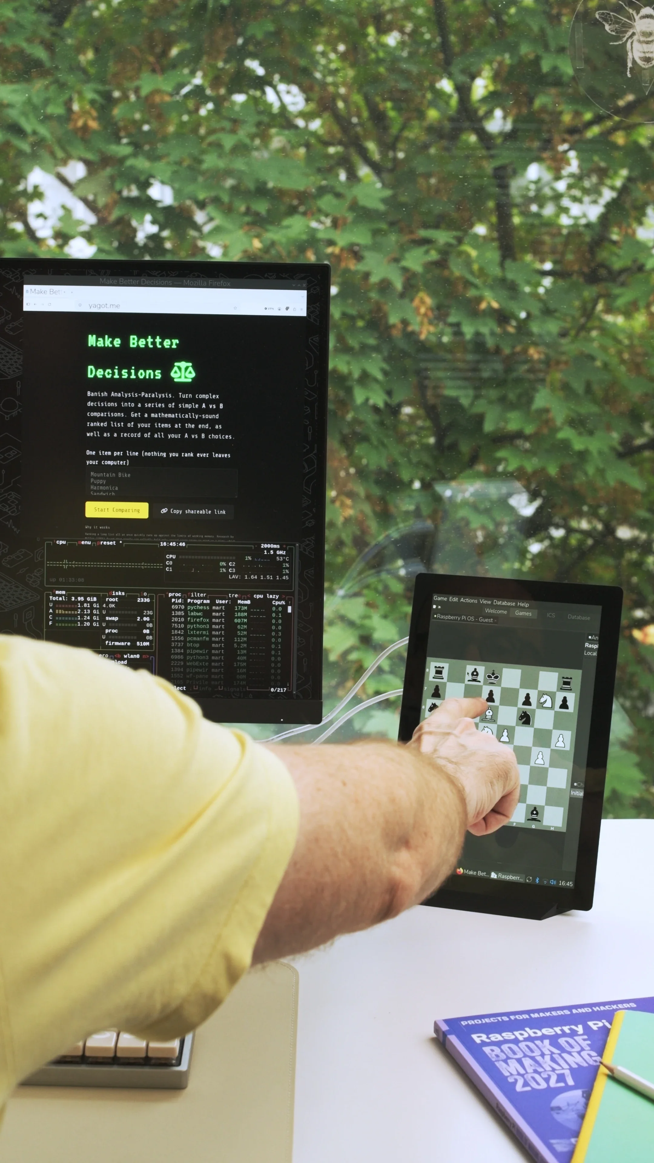 workstation-sebastian.webp