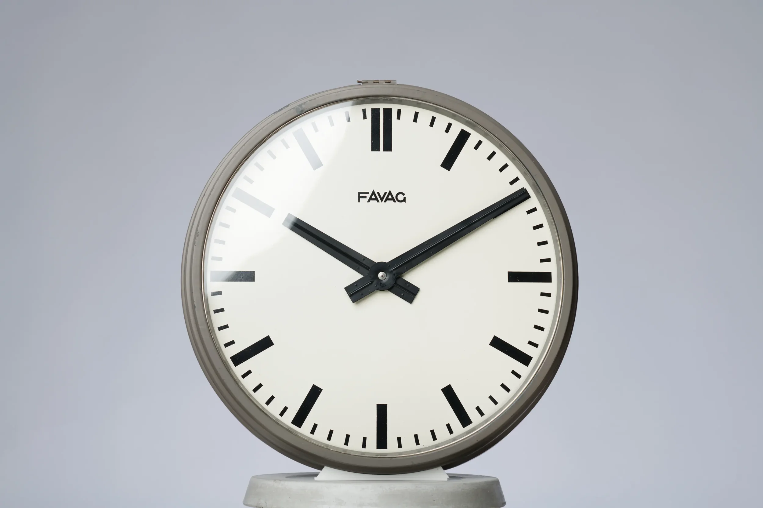 favag44hero.webp