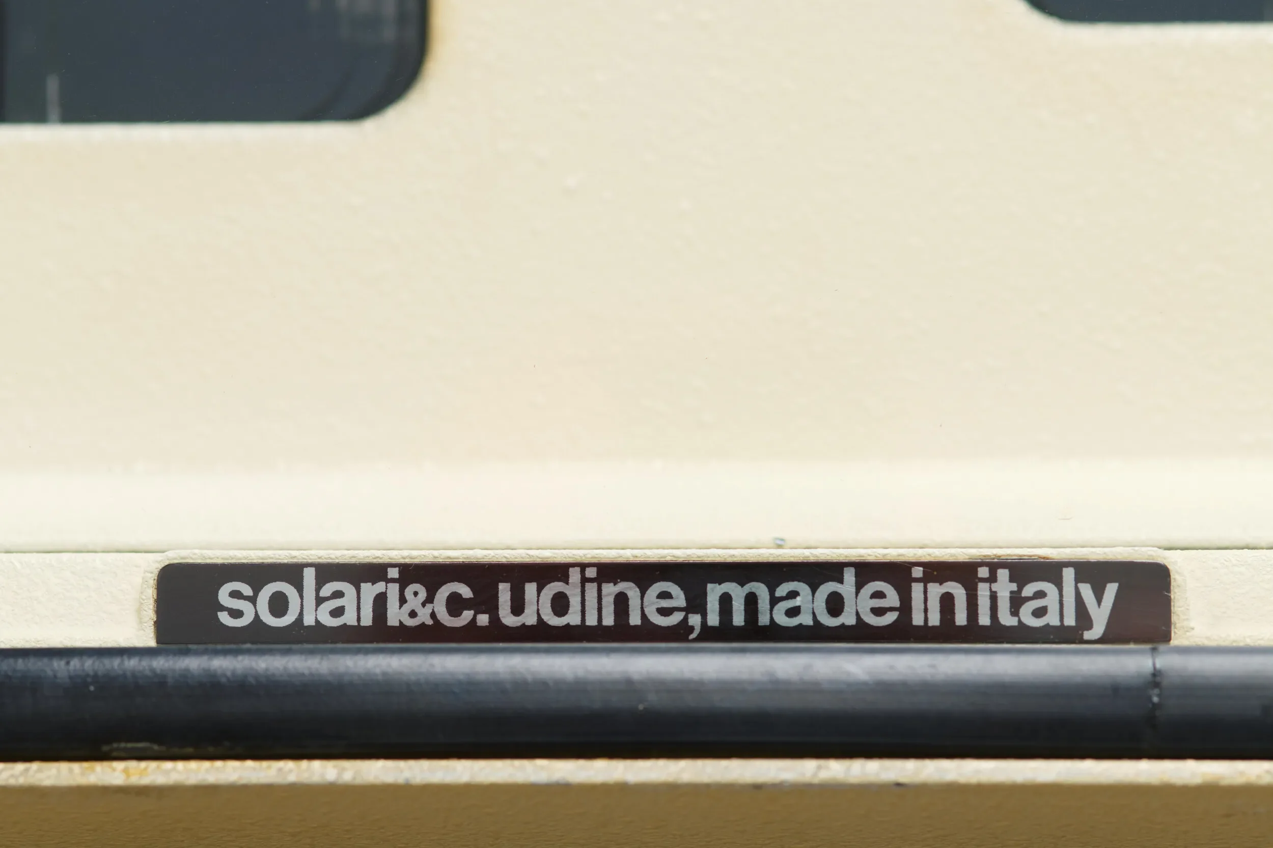 solari-badge.webp
