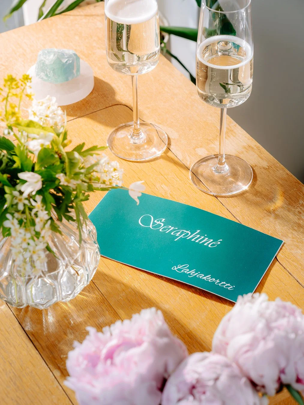 valmistujaiset, juhlat, kivikauppa, lahjakortti, kukkia