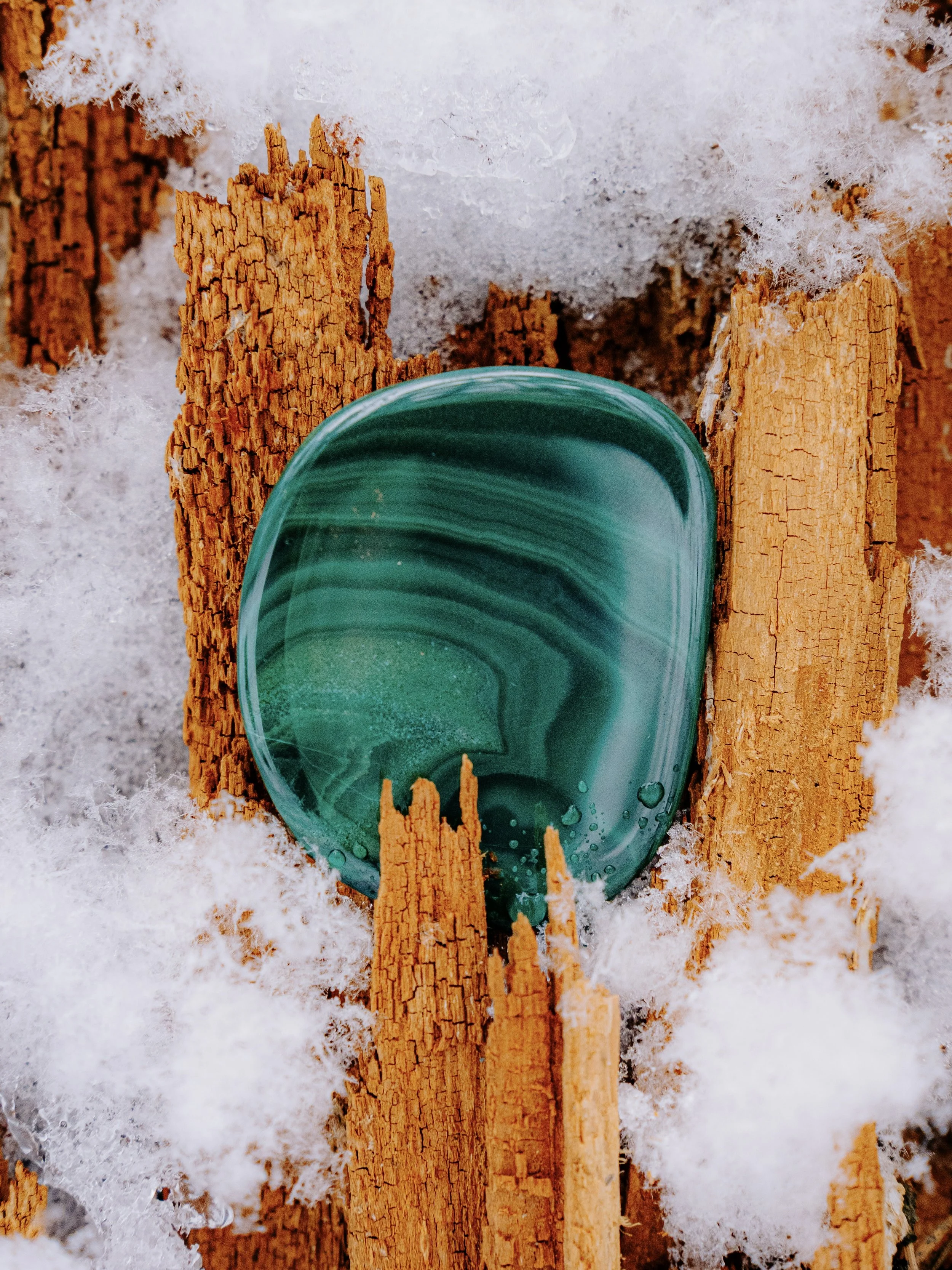 malakiitti seraphine puu ja lumi