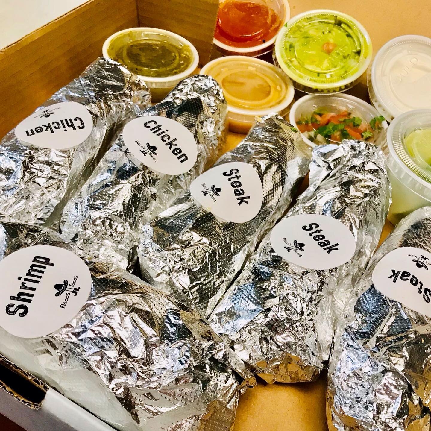 Easy way to feed a crowd:
TACO SIX-PACK!
#nopizza  Online &lsquo;til 9:  http://flacostacosonline.com/orderonline/