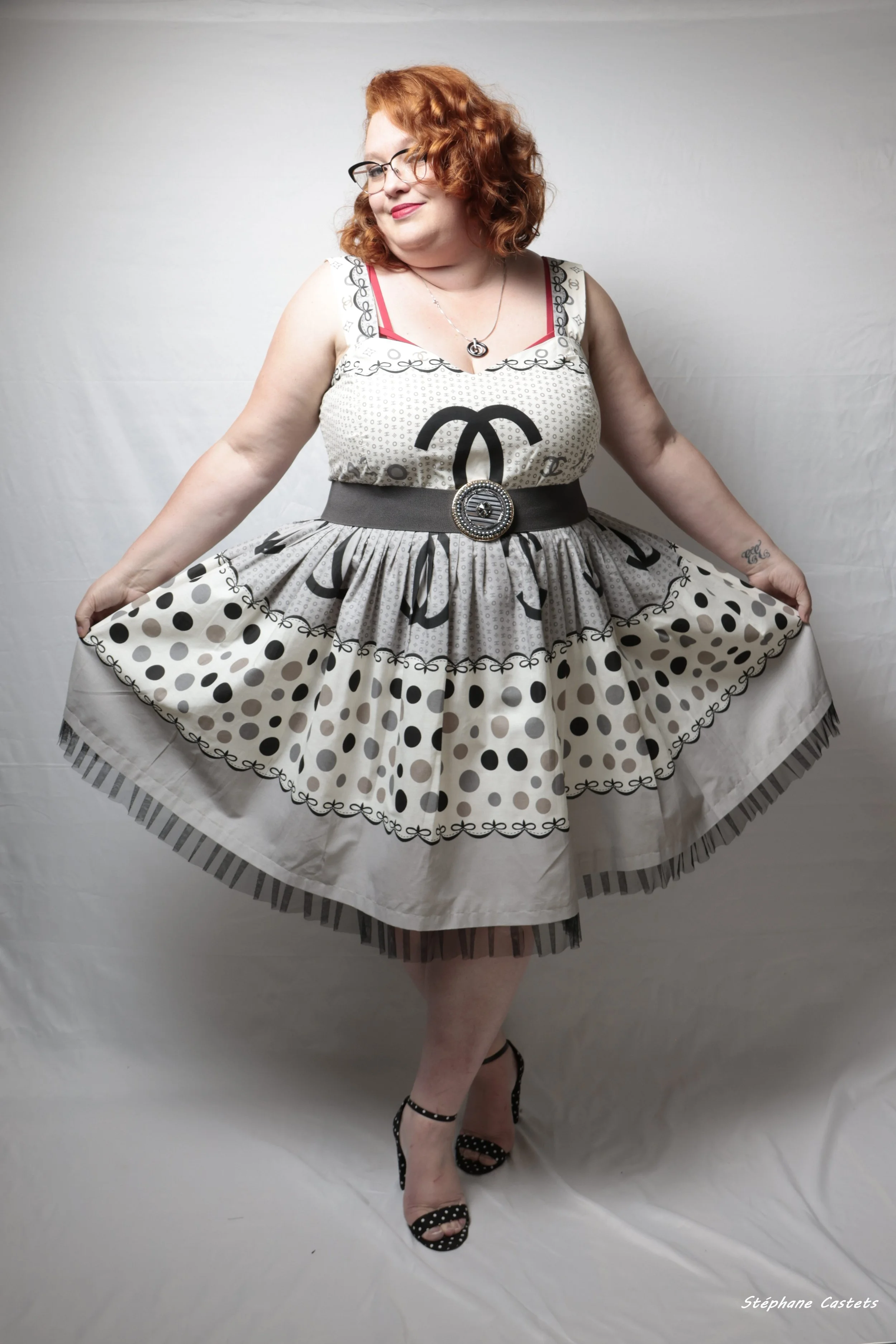 création robe pinup pin-up pin up femme ronde véritable grande taille 100% francaise française france curvy glamour sexy qualité petit prix pulpose pulp'ose pulpeuse