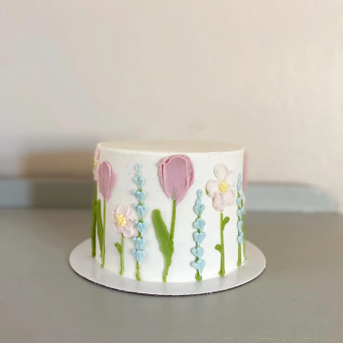 6&rdquo; Shorty | Bright color Meadow Cake 🌷