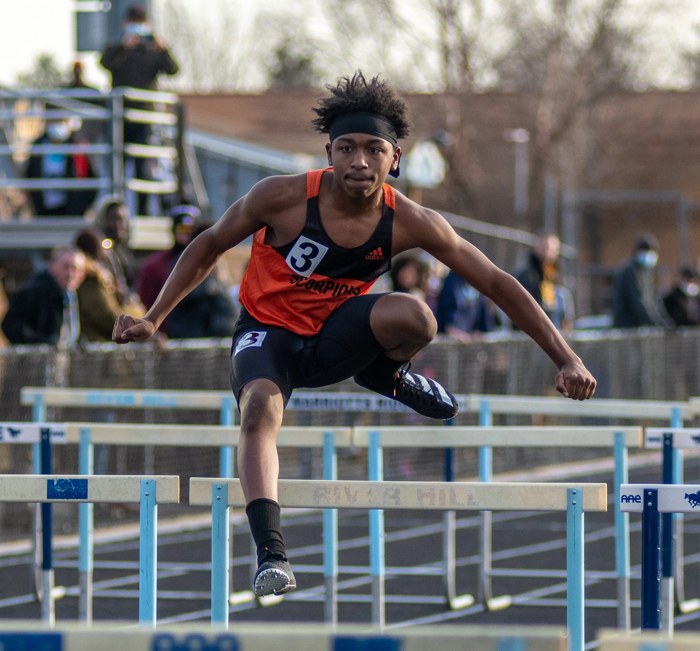 Winter Track 1-19-2022 UWM-6.jpg