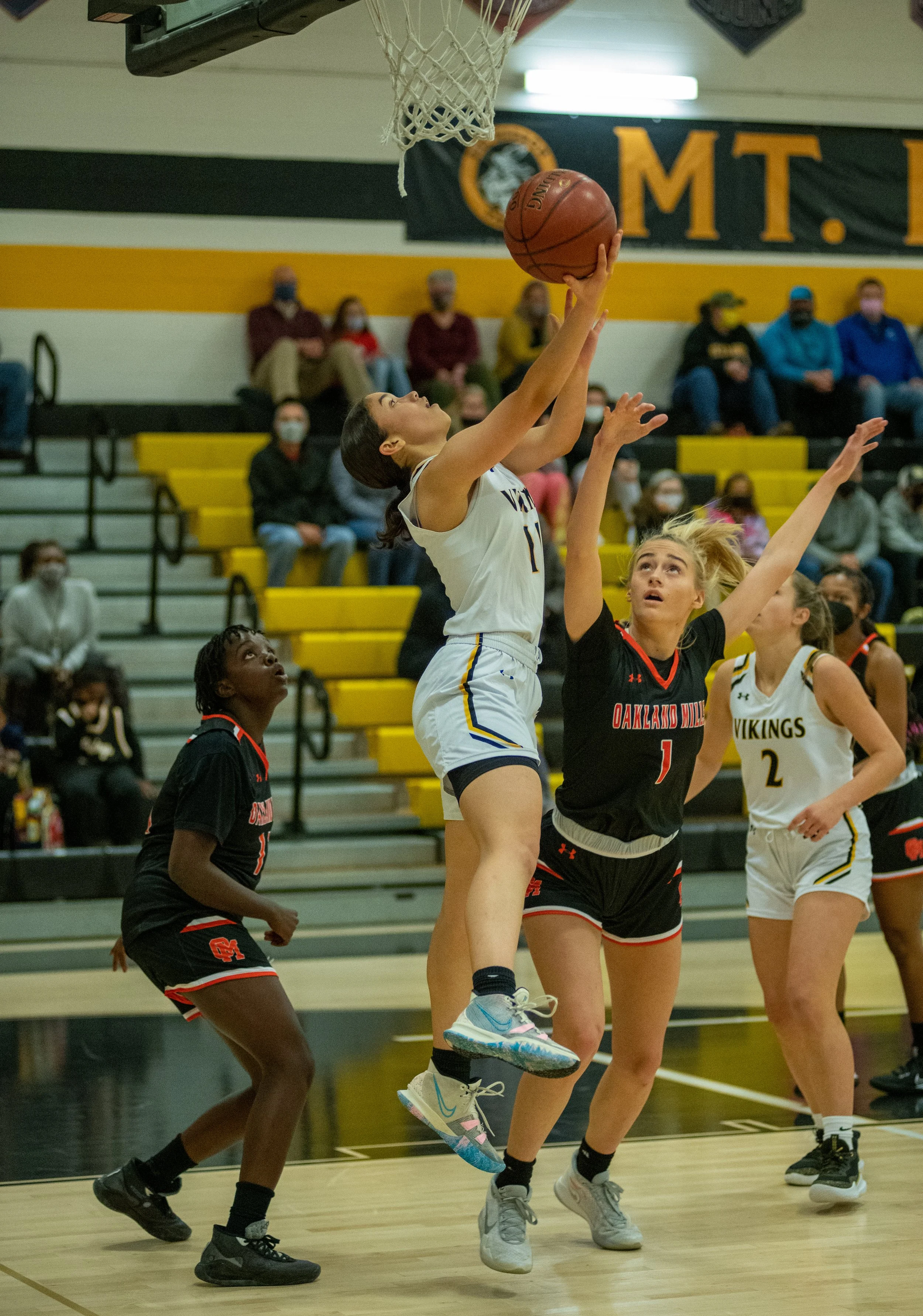 Varsity Girls Basketball 12-10-2021 UWM-6.jpg