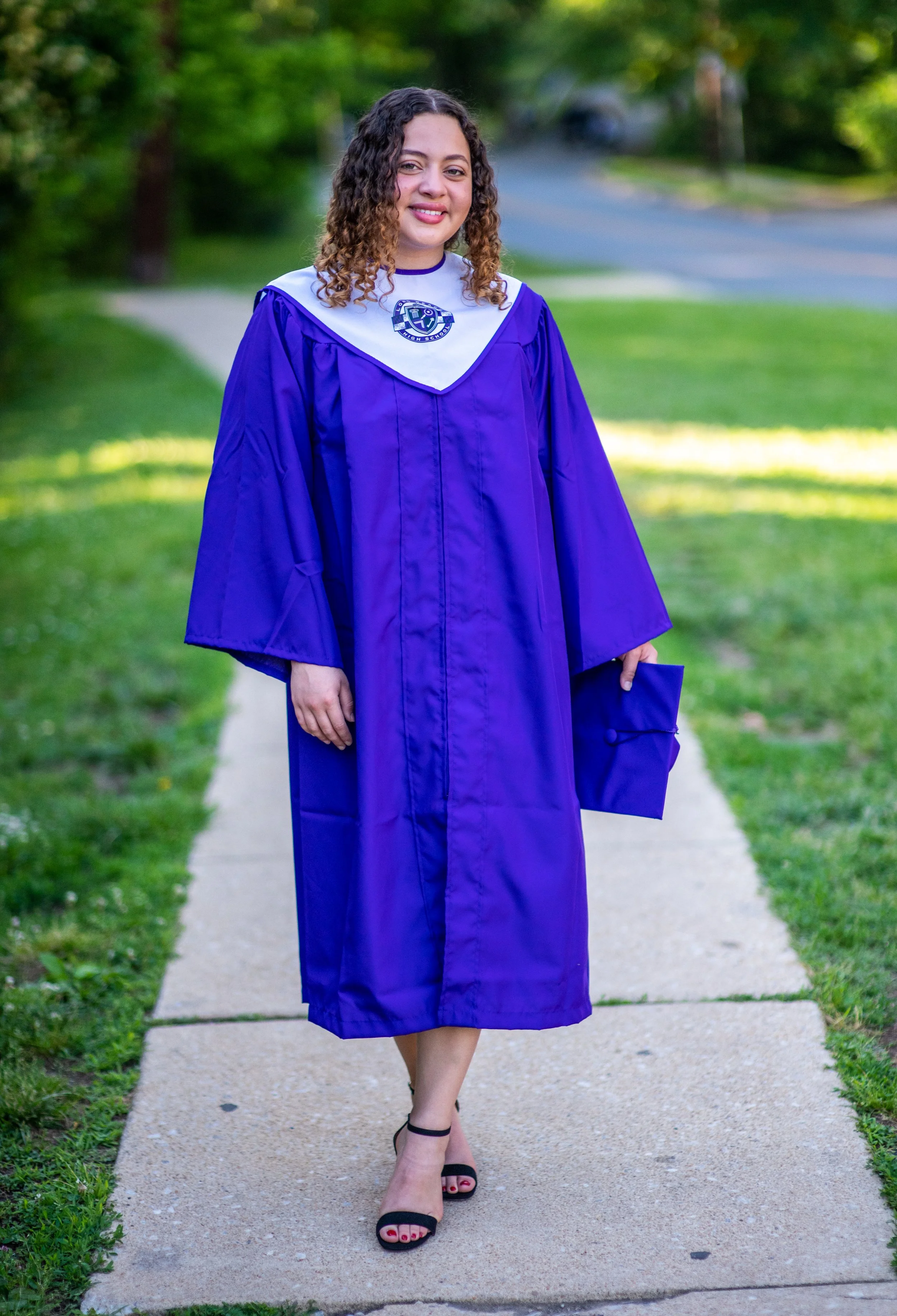 Mariana Alvarado Cap & Gown 2021 (11 of 15).jpg