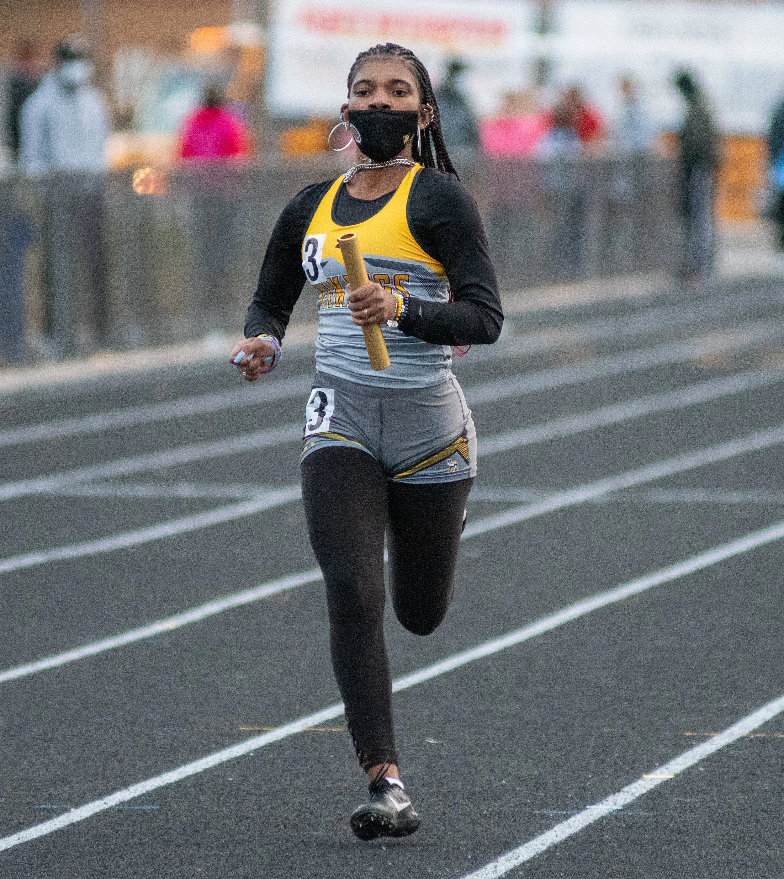 Winter Track 1-19-2022 UWM-150.jpg