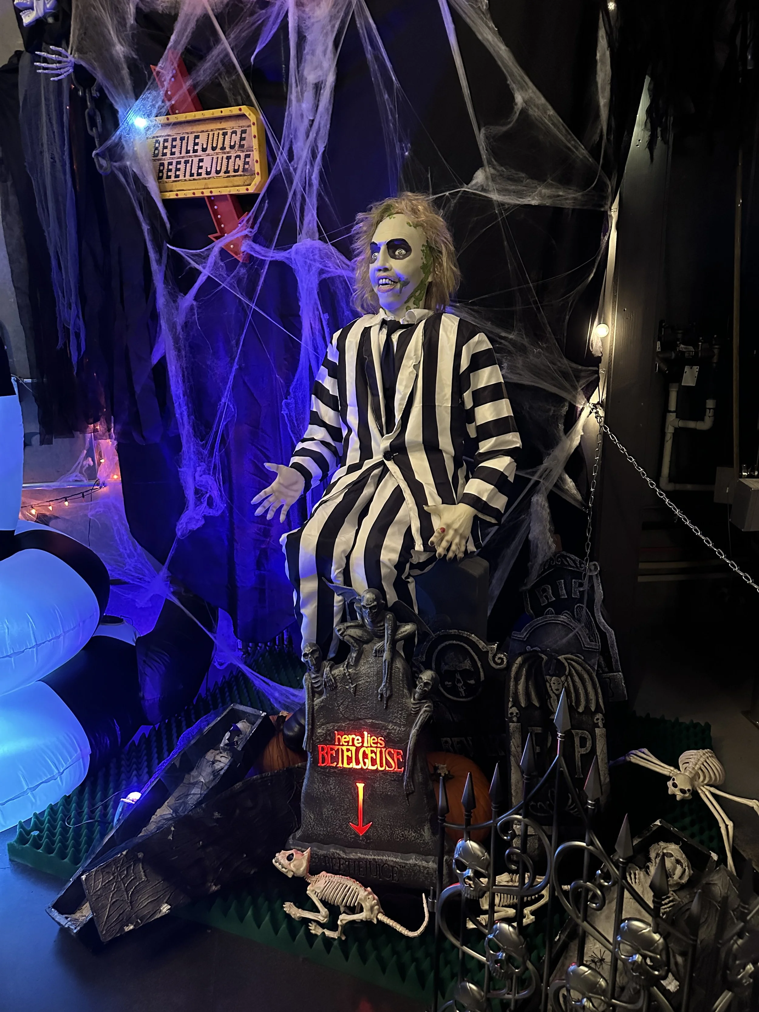 Macabre Makers Market
