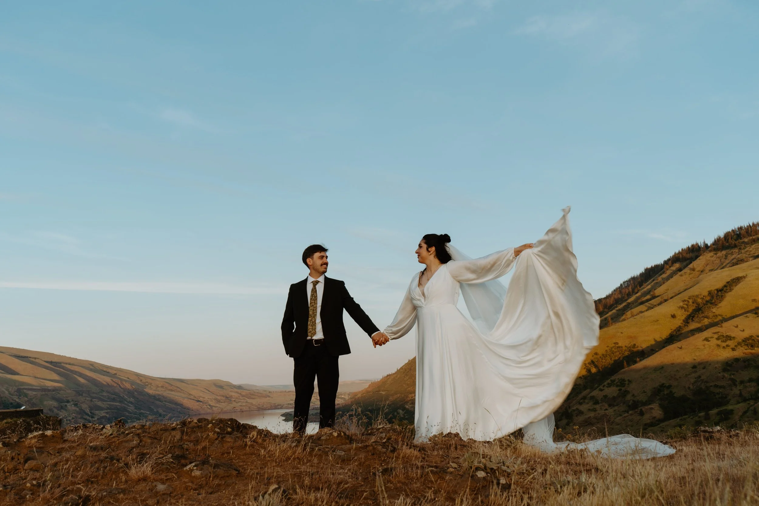 20250505-A7E04501-ashley herrera-christopher toon-rowena crest-the dalles-cherry heights-oregon-wedding photographer-pnw-columbia__5356x3572.jpg