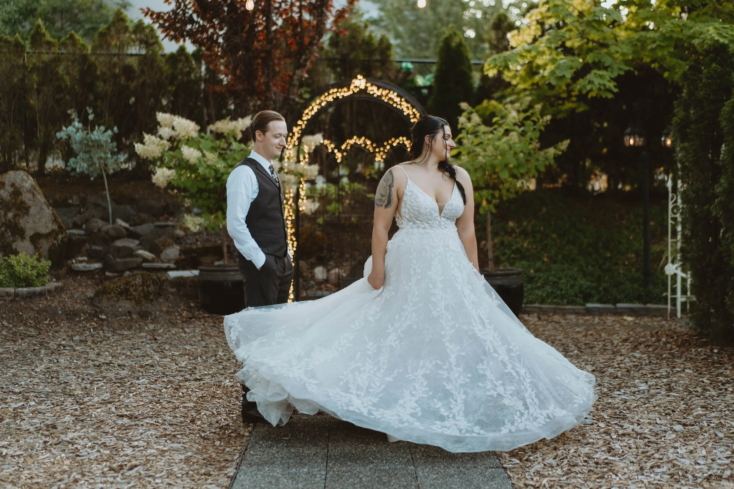 ever finding beauty-arianna & holdyn-portland-troutdale-wedding20250809-A7E02667_6000x4000.jpg
