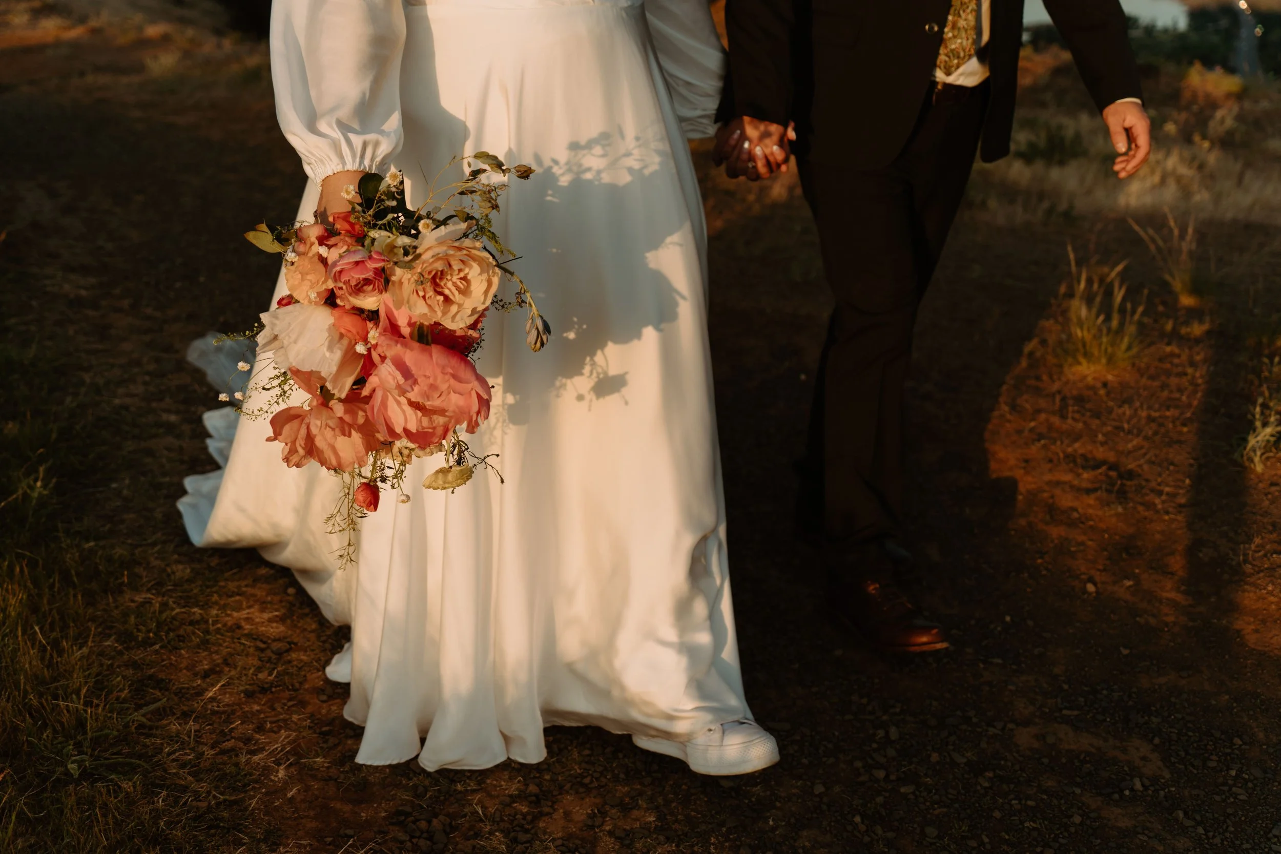 20250505-A7E04462-ashley herrera-christopher toon-rowena crest-the dalles-cherry heights-oregon-wedding photographer-pnw-columbia__5874x3916.jpg