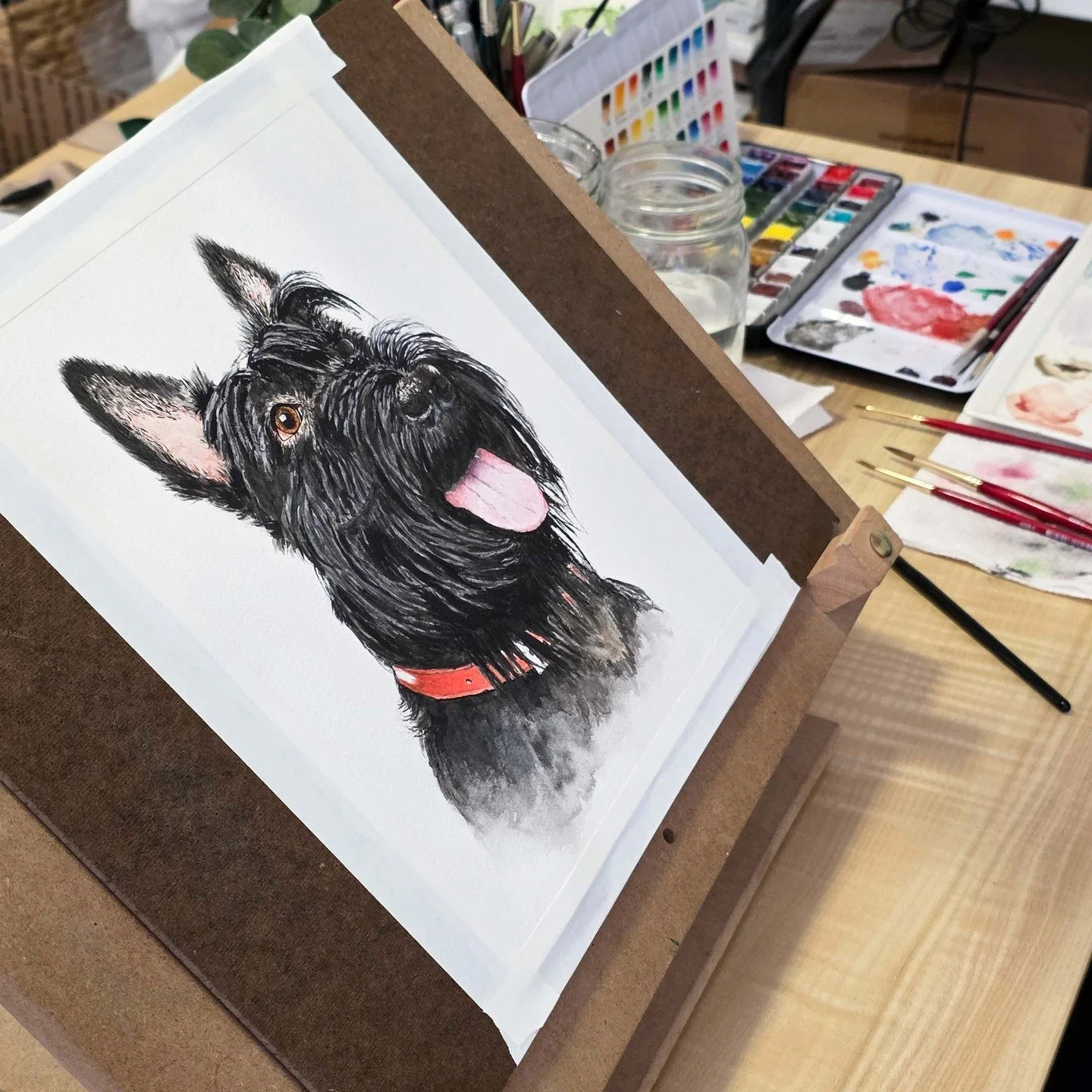 Work in progress... almost there...

#scottishterrier #dogart #watercolordog #workinprogress #inthestudio