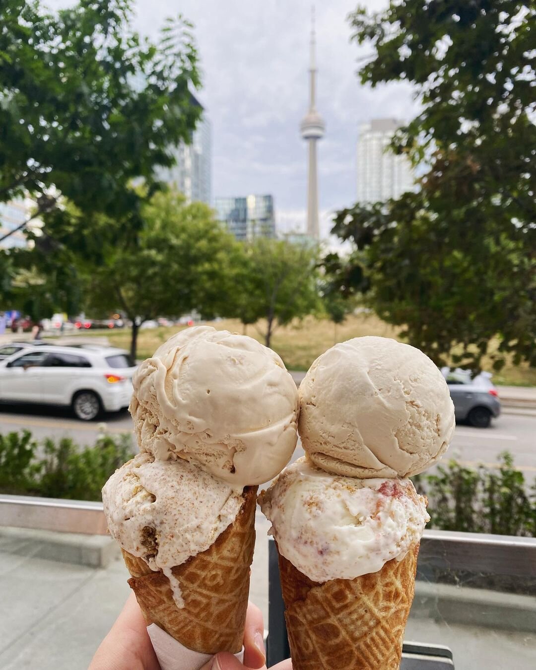 The perfect view 😍 

📍CityPlace: 113 Fort York Boulevard
📍Distillery District: 46 Gristmill Lane
📸 @halle.mikaela