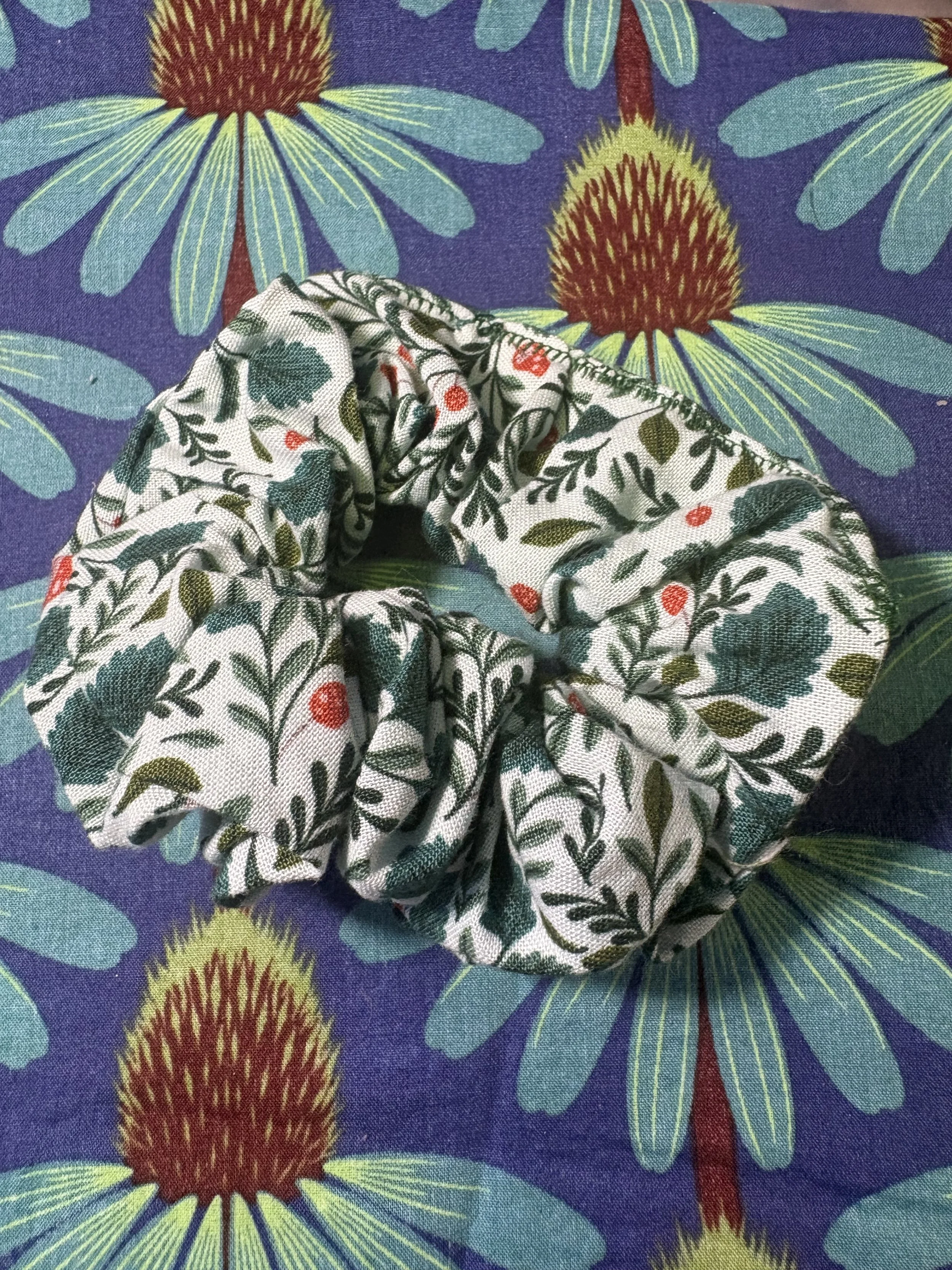 Red Fruits Cotton Scrunchie
