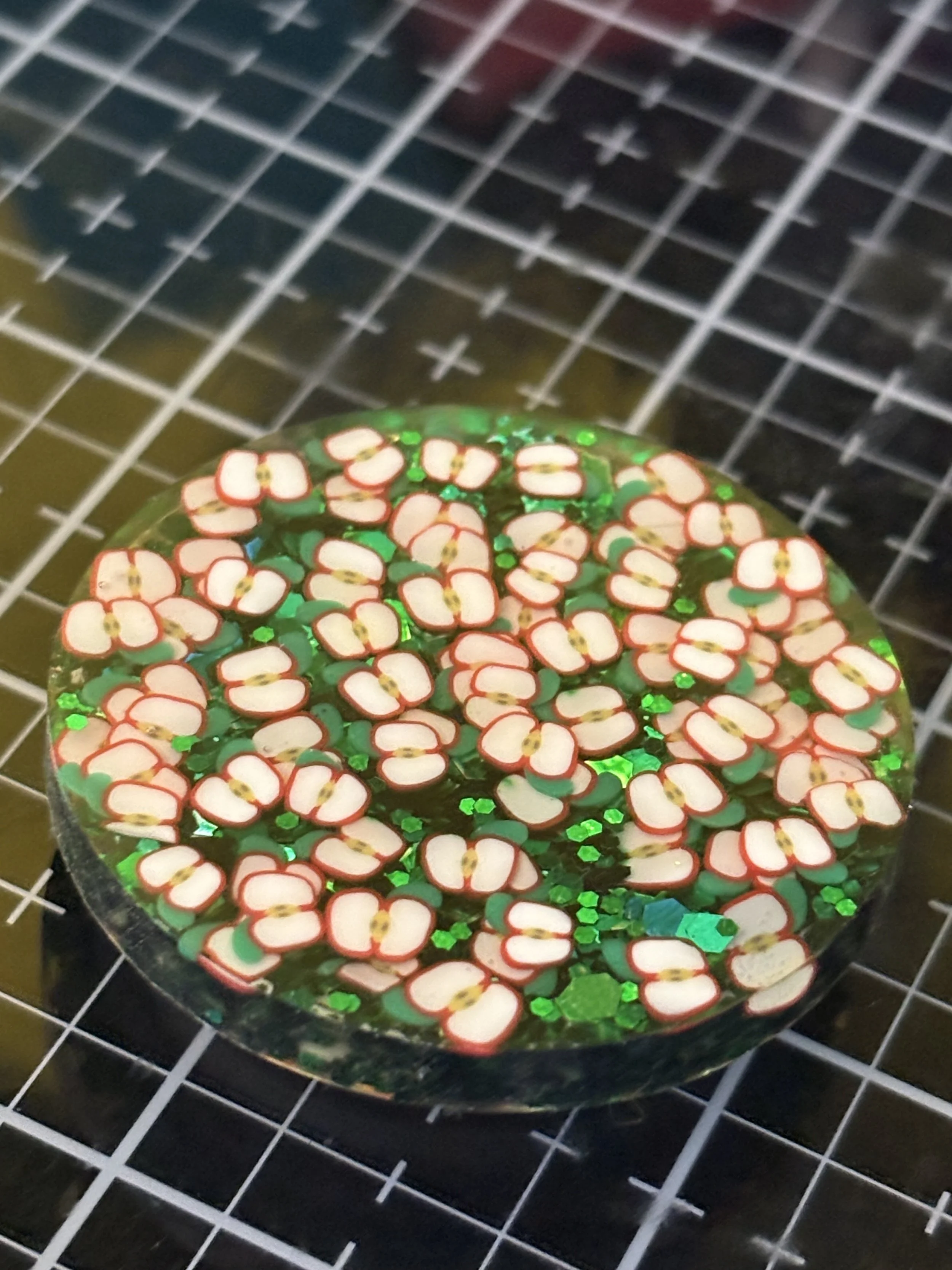 Apple Bottom Pop Socket