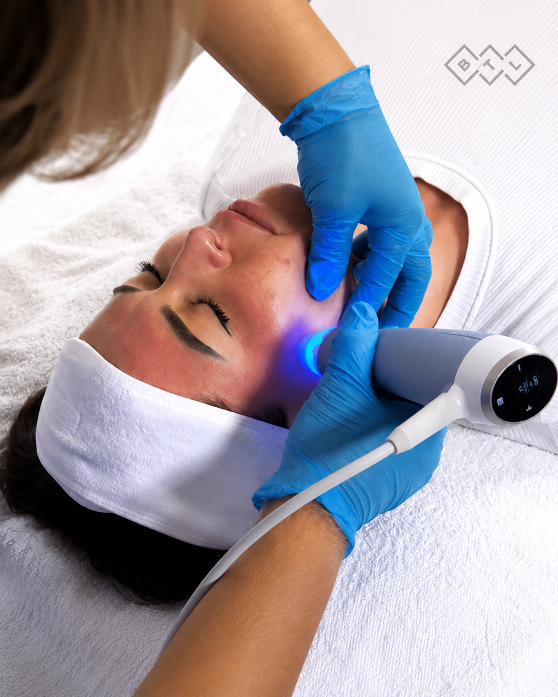 Exion Face treatment on the jawline and neck at Reviving Wellness, Cape Girardeau