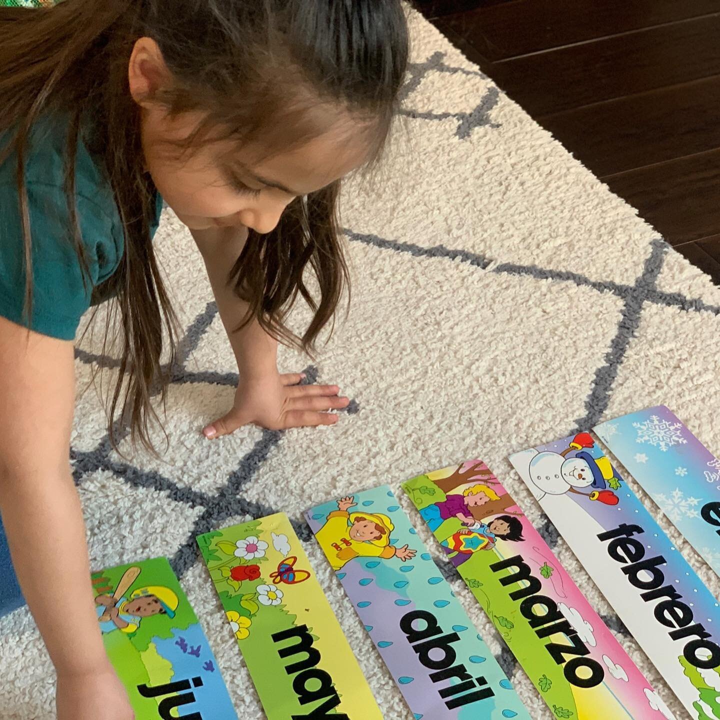 Our little amiguita learning Los meses del a&ntilde;o  #LititzSpanish #LancasterSpanish #SenoritaOlga #senoritaolga101 #spanishenrichmentCampLititz #SpanishCampLancaster #spanishcamplititz