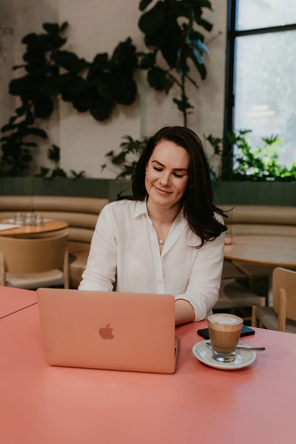 The 5 easy ways to simplify your finances and finally start saving.&nbsp;