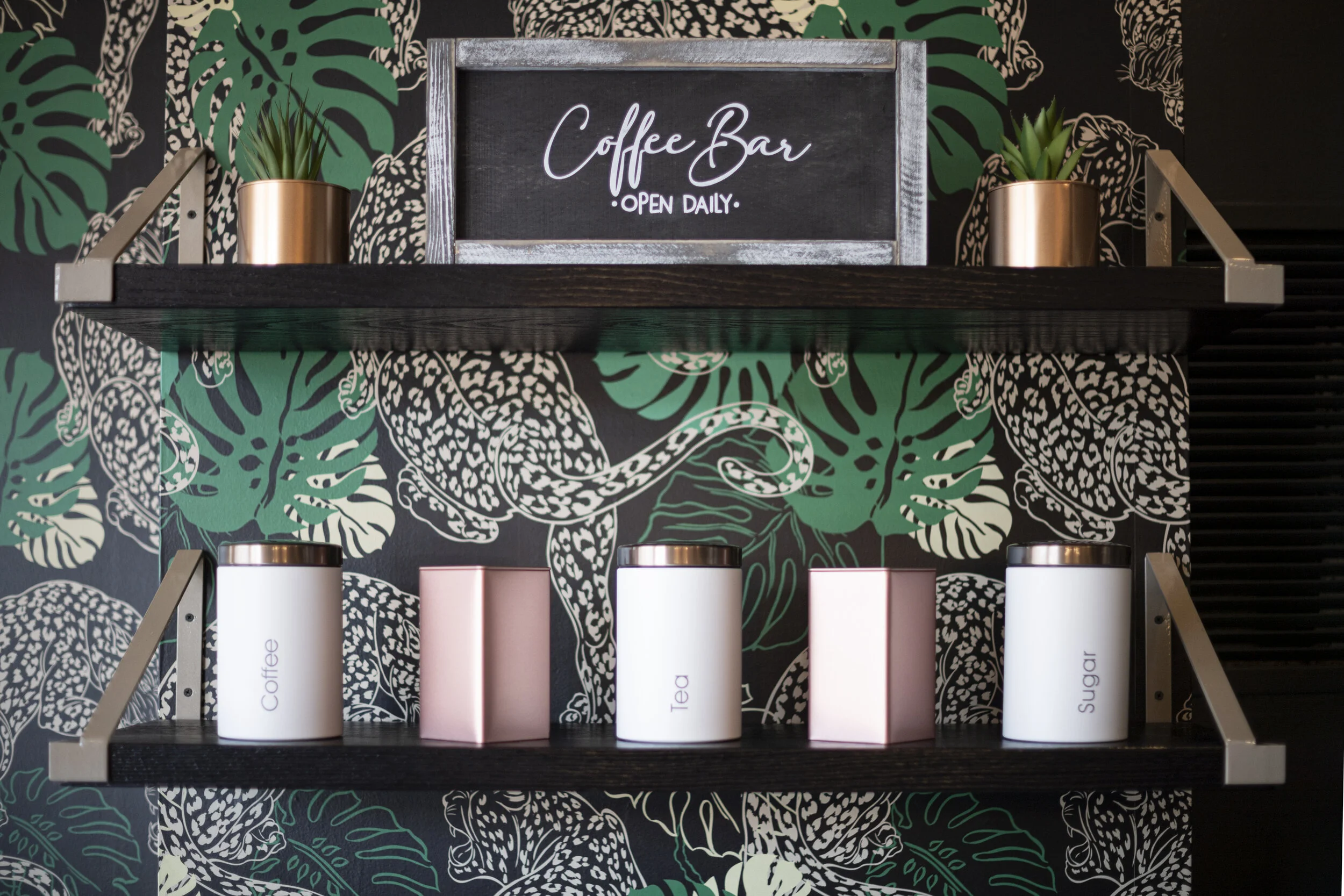 Bracket Shelf - in space.JPG