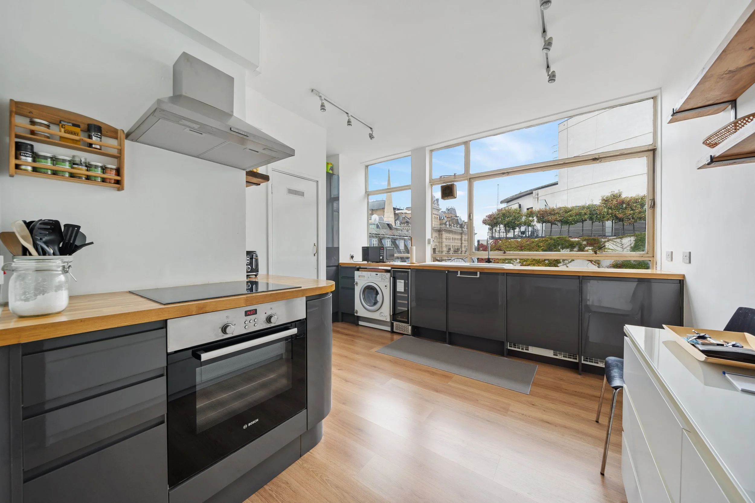 Flat 15, 89 Great Portland Street W1W 7LX-2.jpg