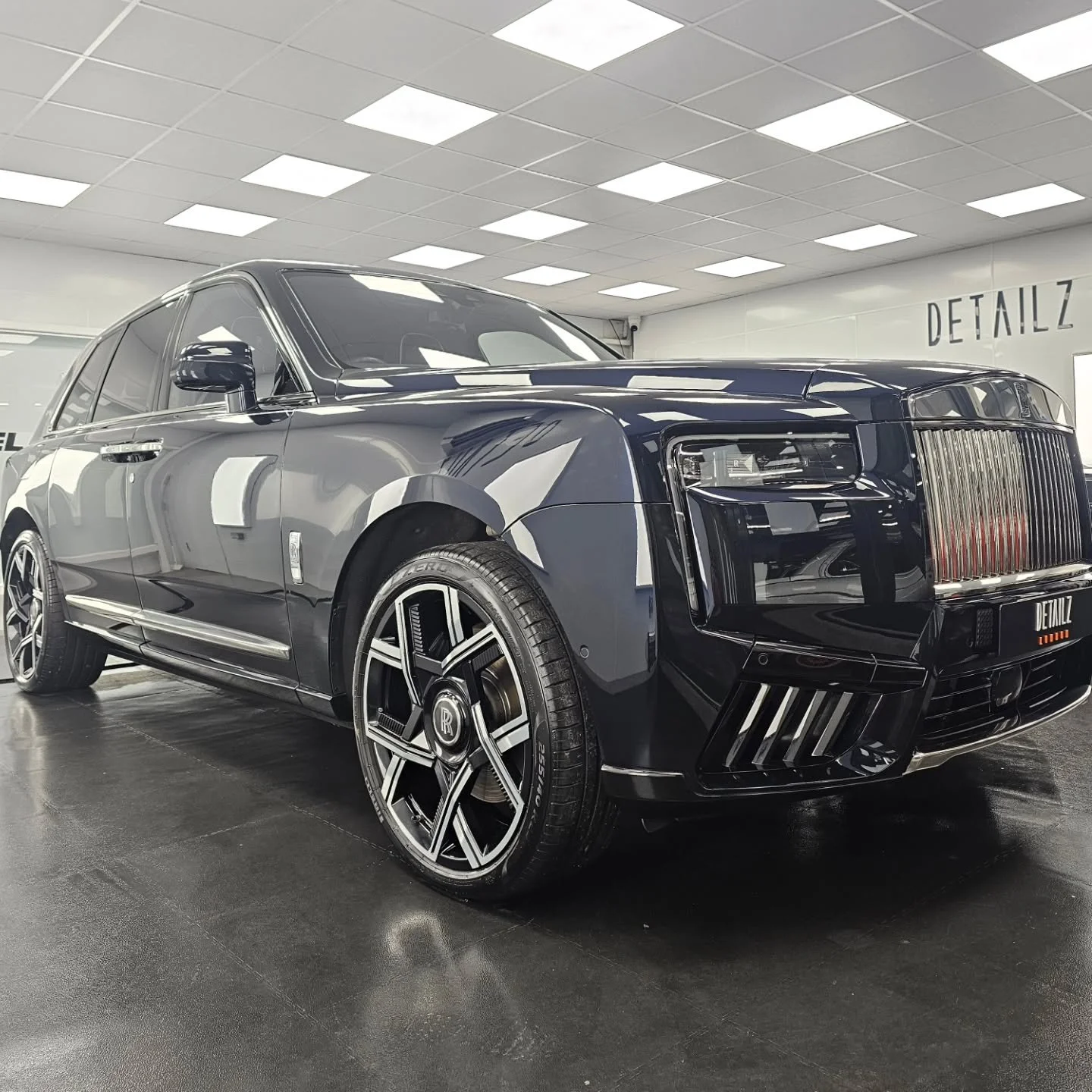 Rolls-Royce Cullinan
Full gloss XPEL Ultimate paint protection film
Prepared and machine polished prior to installation.
Plotted. Wrapped where safe. Disassembled where required.
Extended protection throughout. Ceramic coatings applied.
Detailz Ltd
0
