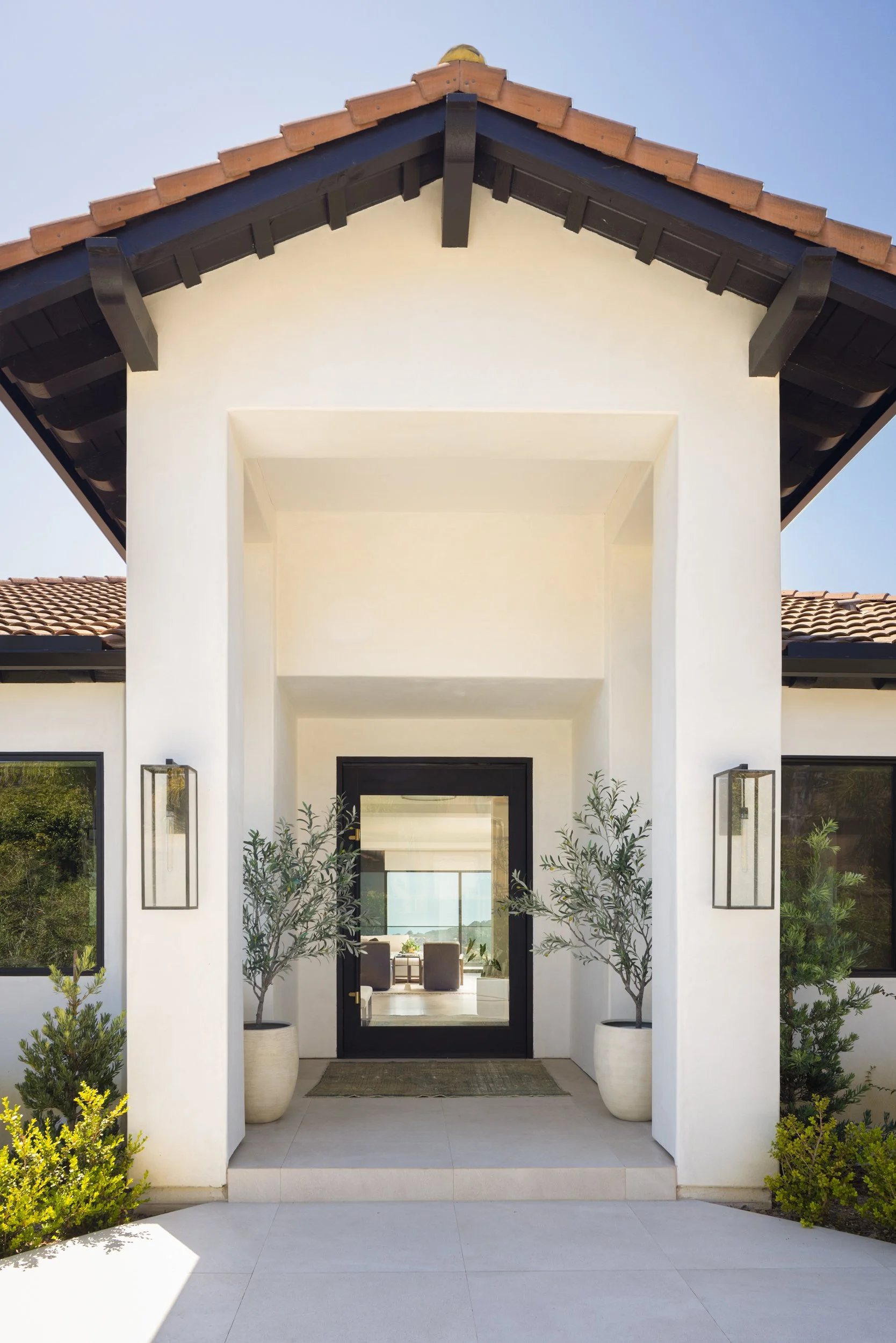 contemporary-spanish-san-diego-interior-design.jpg