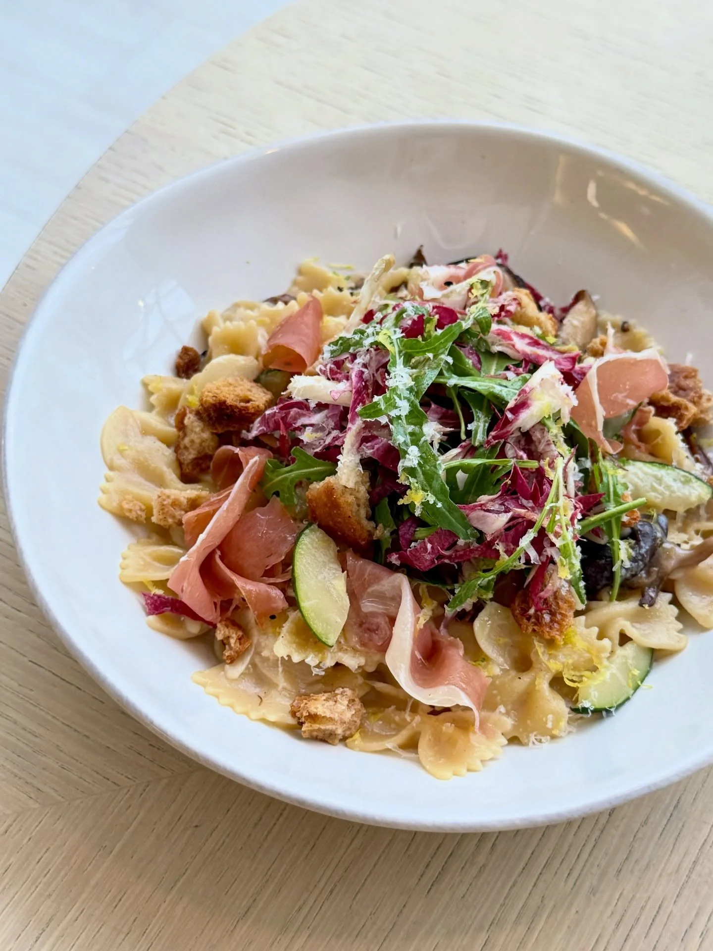 Fall menu changes at Sugar Pea are here! 🍁🍂🤎 Starting with this creamy pasta with brown butter garlic sauce, deeply roasted mushrooms, serrano ham for a salty punch, and fresh bitter greens with lemon zest to brighten it up 😍 we&rsquo;re ready fo